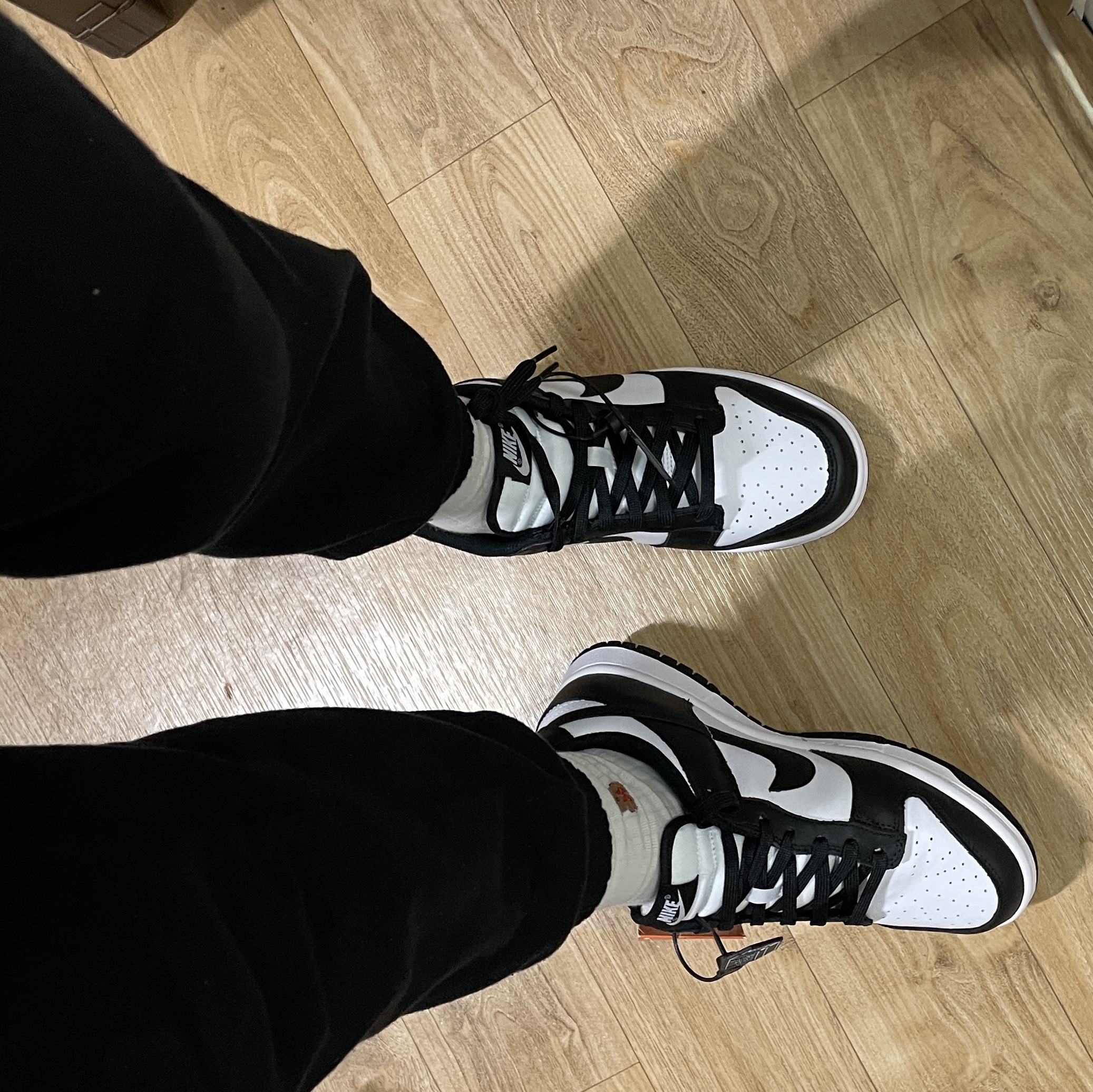 (W) Nike Dunk Low Black 착용 스타일