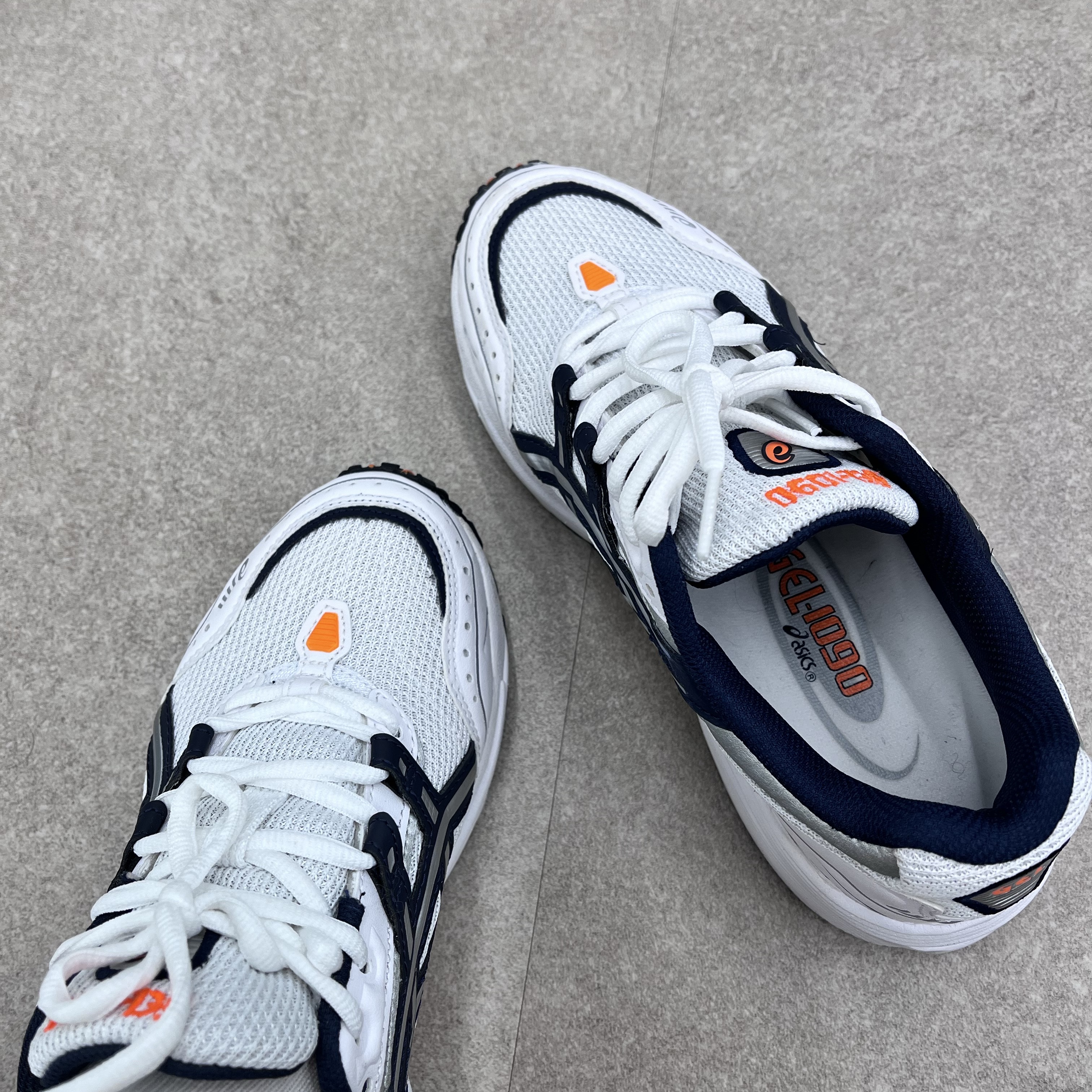 (W) Asics Gel-1090 White Midnight 착용 스타일