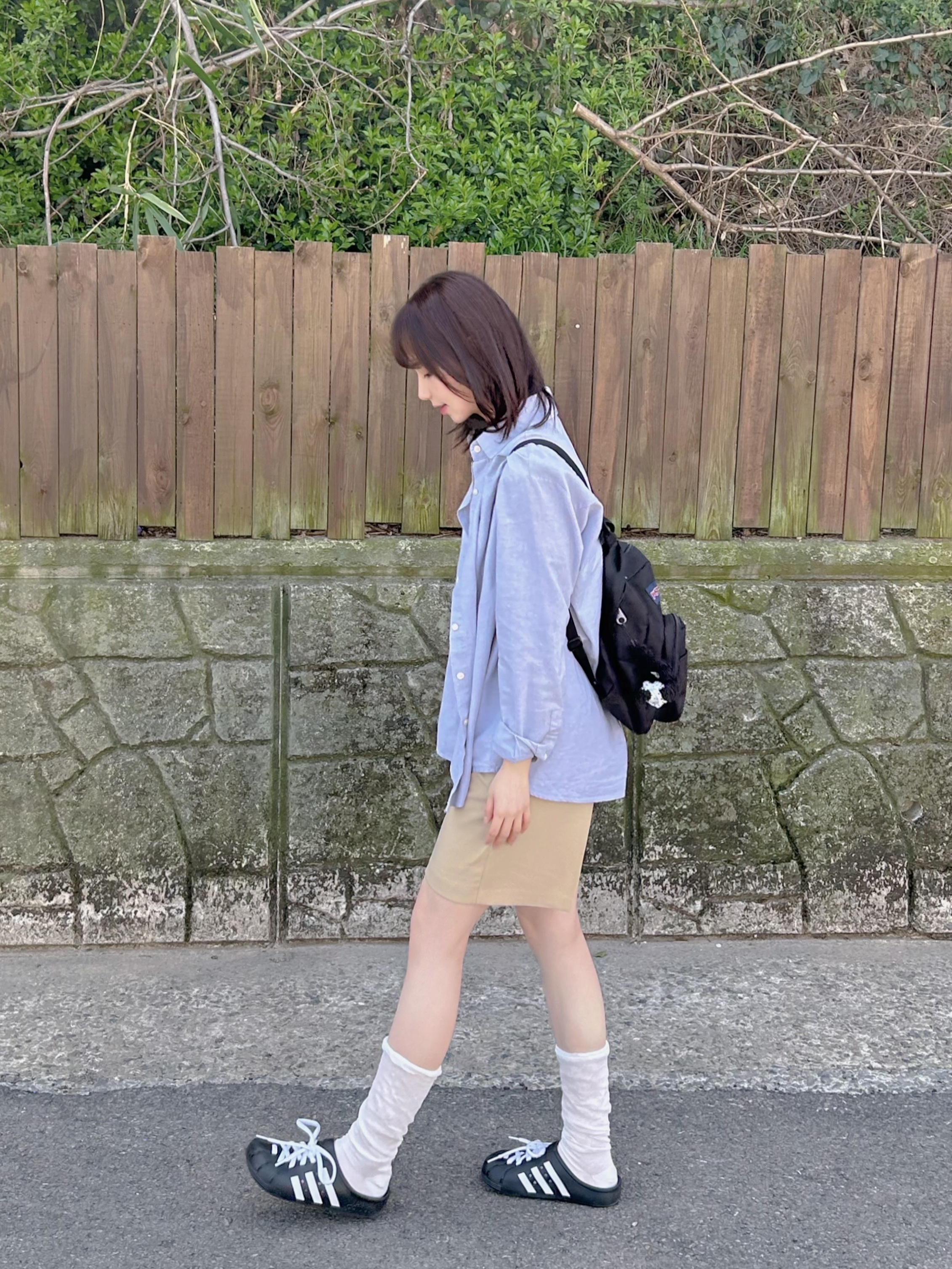Adidas Adilette Clog Black White, Jansport Half Pint Mini Backpack Black 착용 스타일