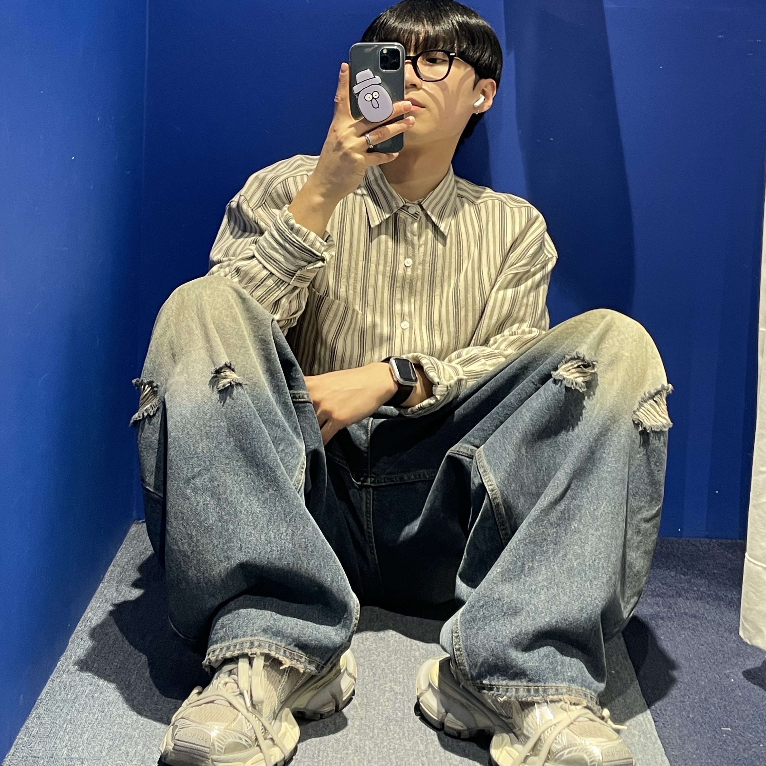Balenciaga 3XL Sneakers Light Beige 착용 스타일 - 2
