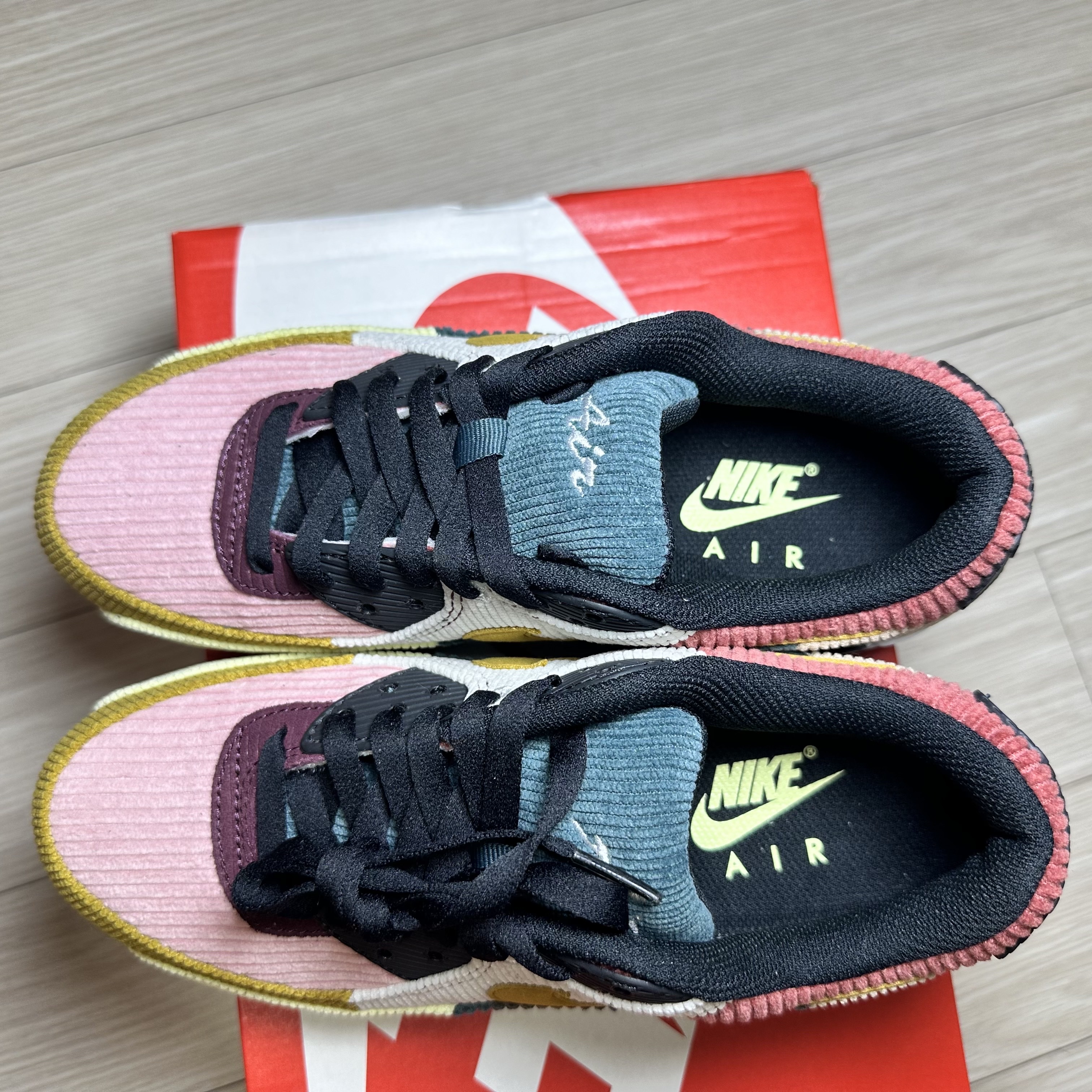 (W) Nike Air Max 90 Black Bronzine 착용 스타일 - 6