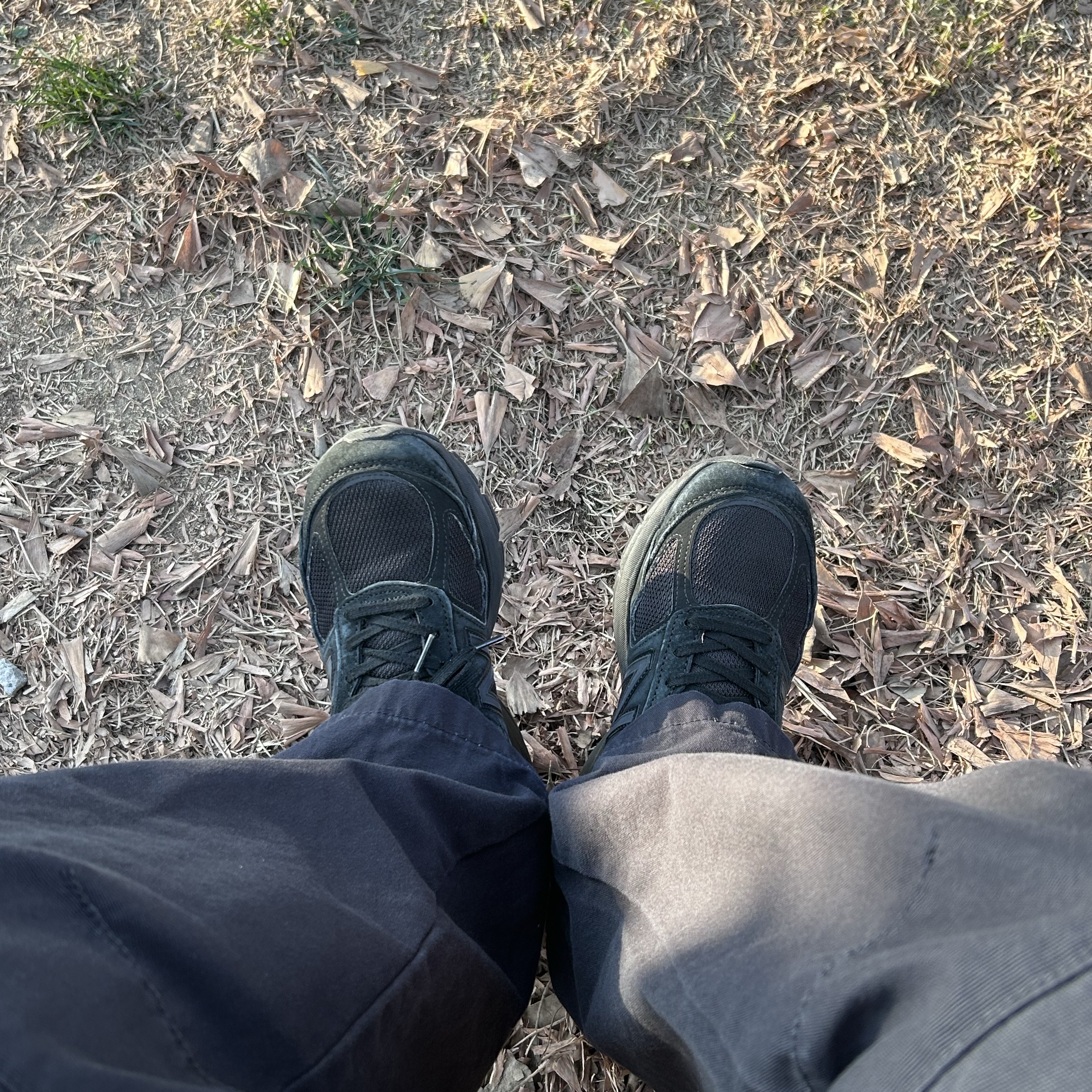 New Balance 990v5 Made in USA Triple Black - D Standard 착용 스타일