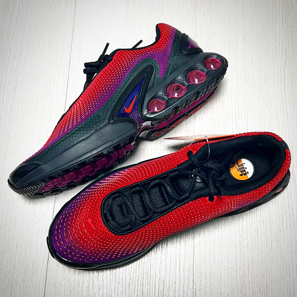 Nike Air Max DN All Day Vivid Purple Dark Smoke Grey 착용 스타일