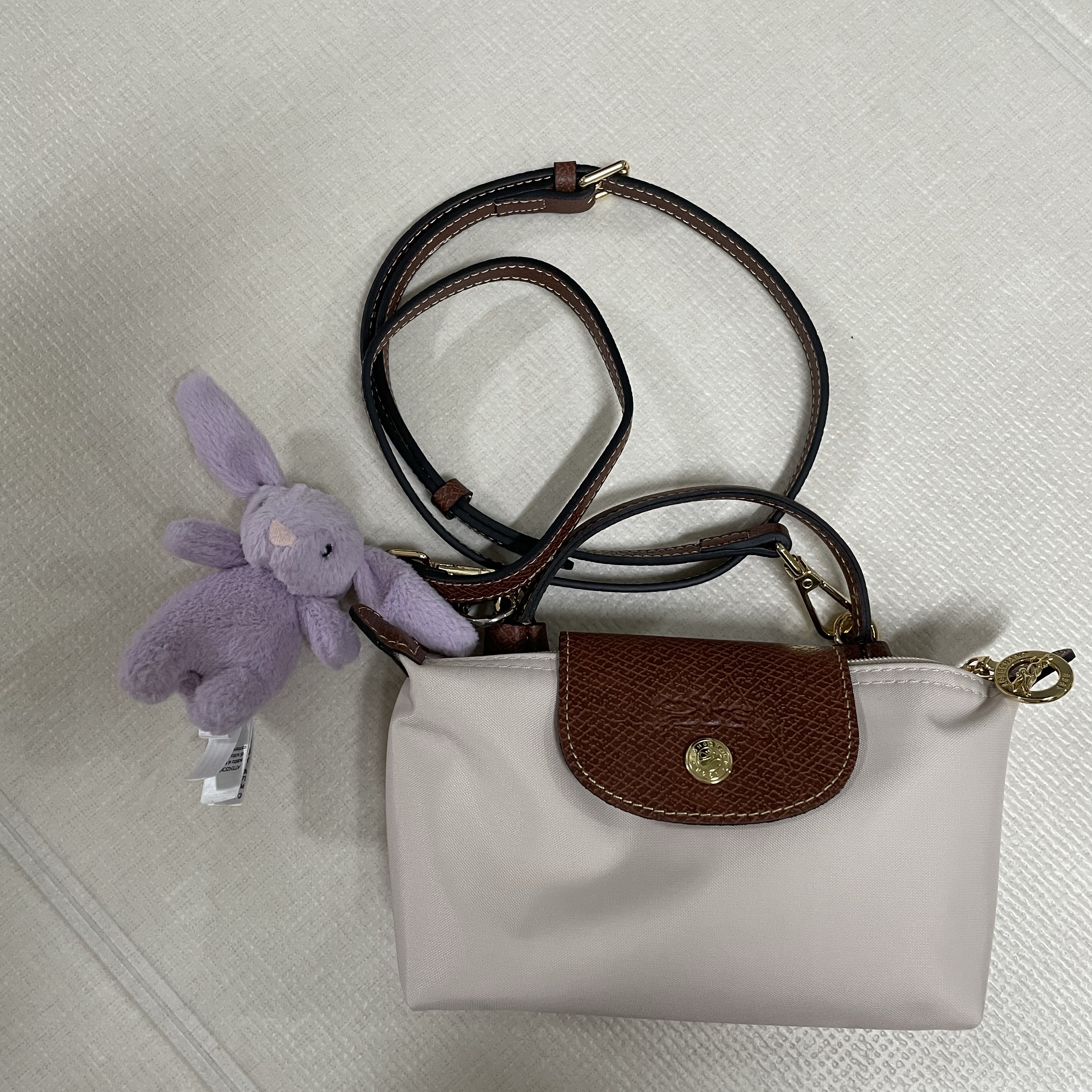 Longchamp Le Pliage Original Handle Pouch Paper 착용 스타일
