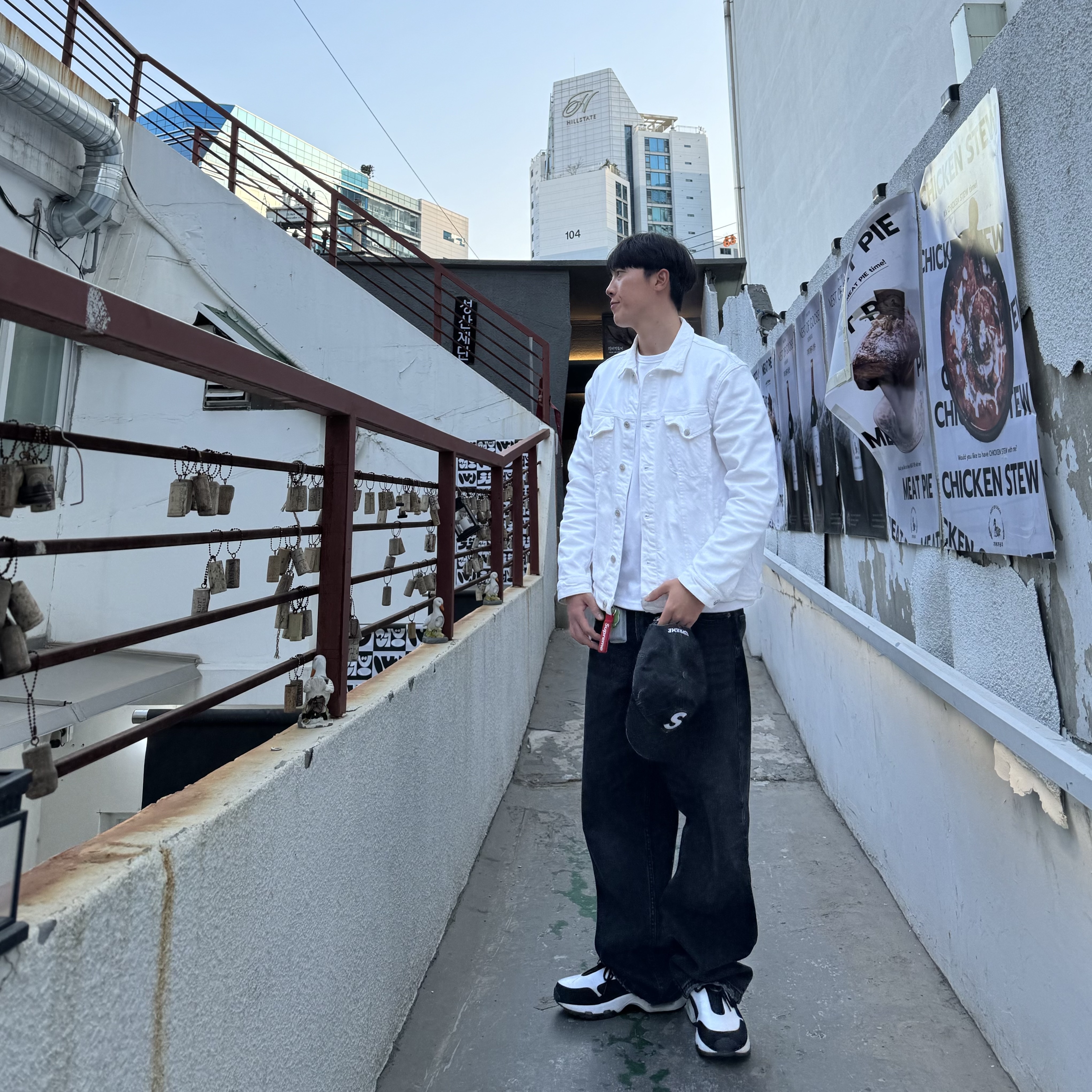 Supreme Pigment Print S Logo 6-Panel Black - 23FW, Nike x Comme des Garcons Homme Plus Air Max Sunder SP White Black 착용 스타일