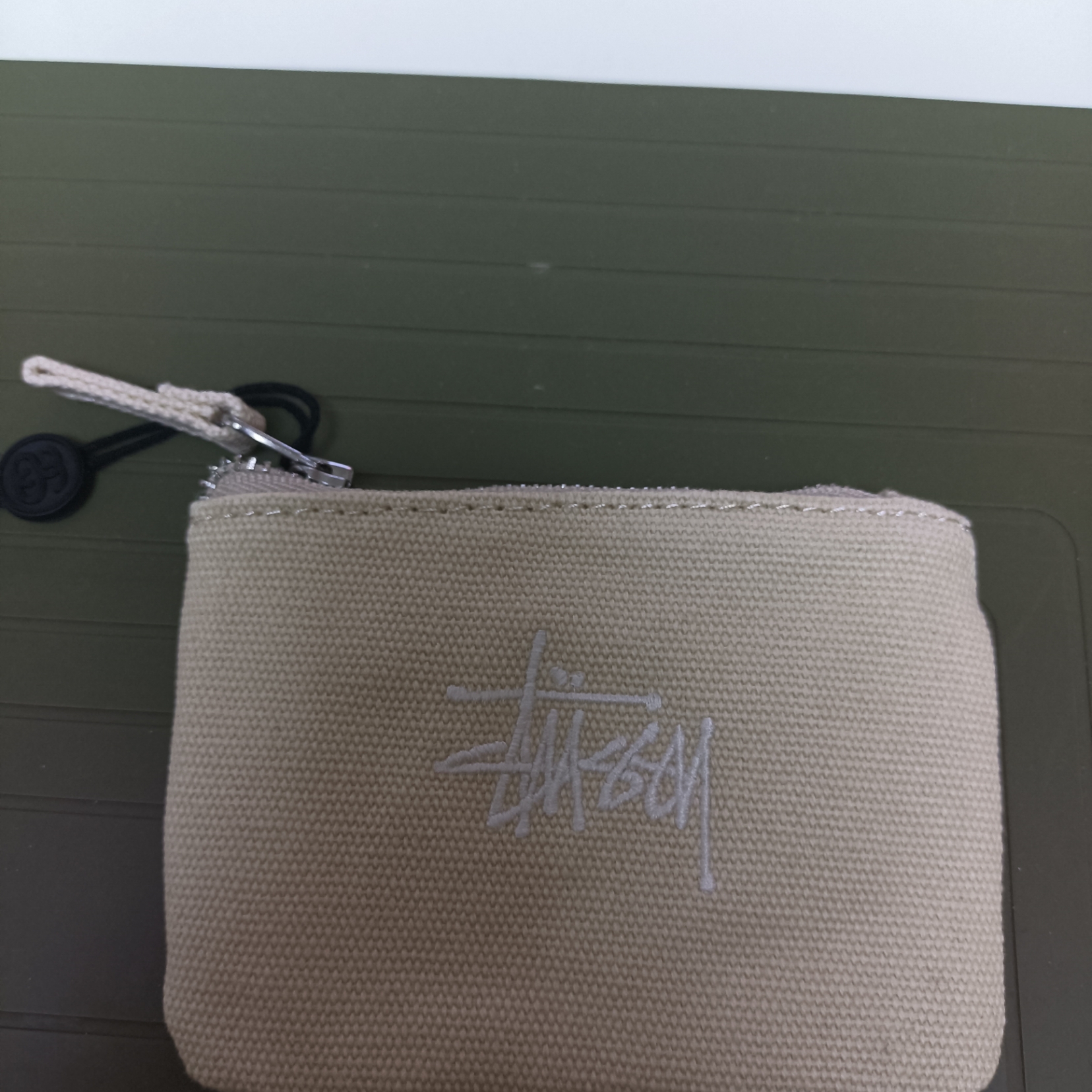 Stussy Canvas Coin Pouch Natural 착용 스타일 - 4