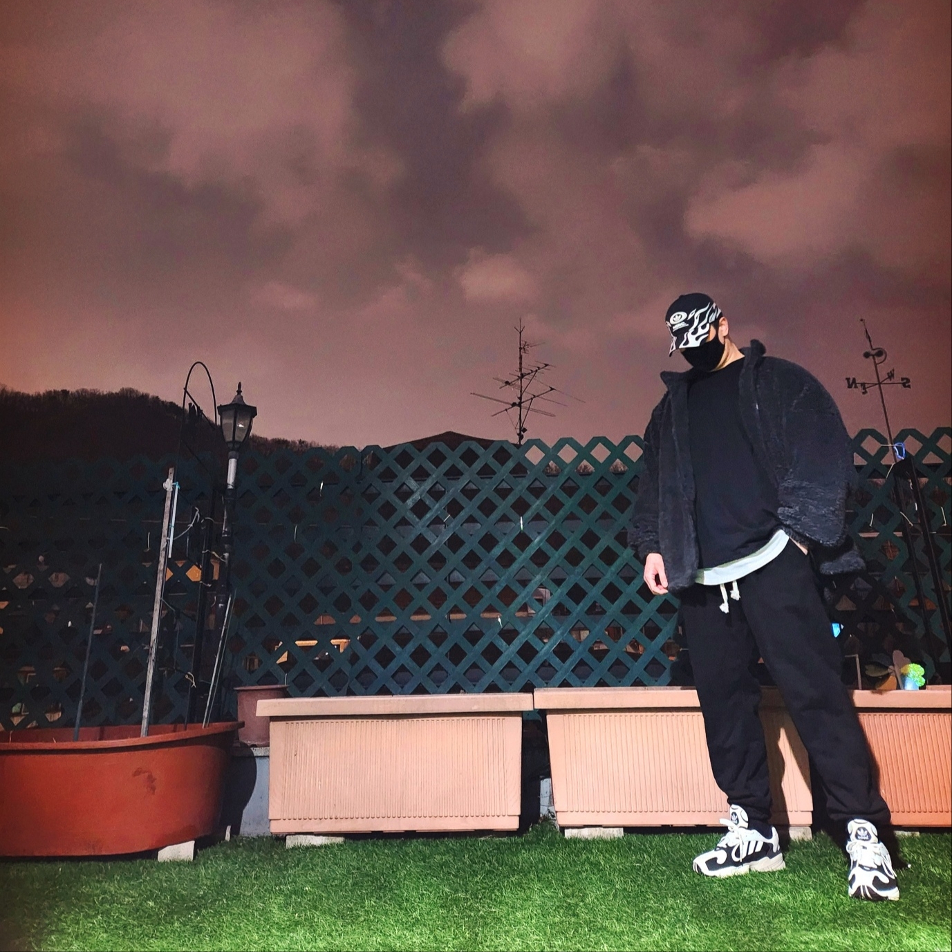 Adidas x NSRC Cap Black 착용 스타일 - 1