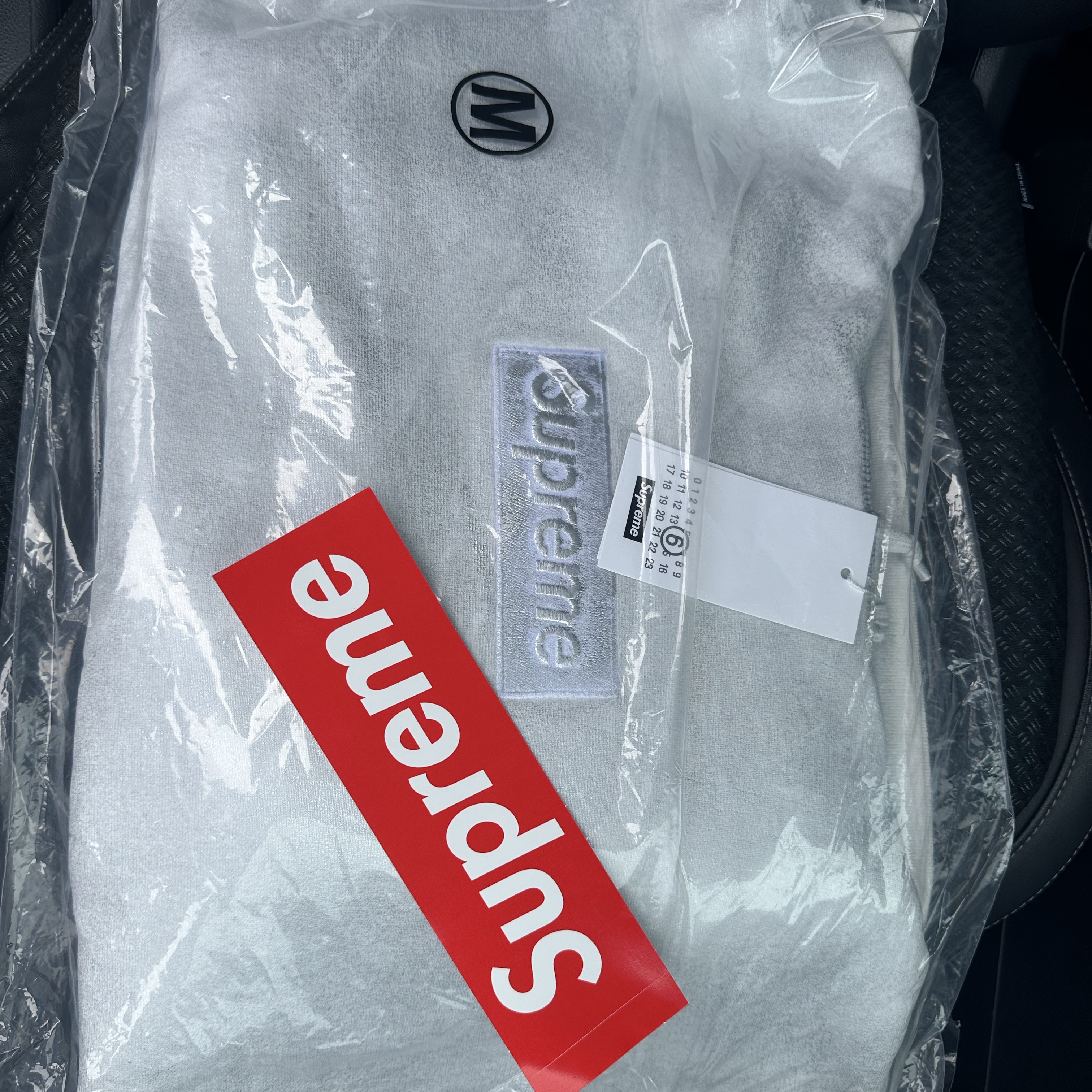 Supreme x MM6 Maison Margiela Foil Box Logo Hooded Sweatshirt White - 24SS 착용 스타일 - 1