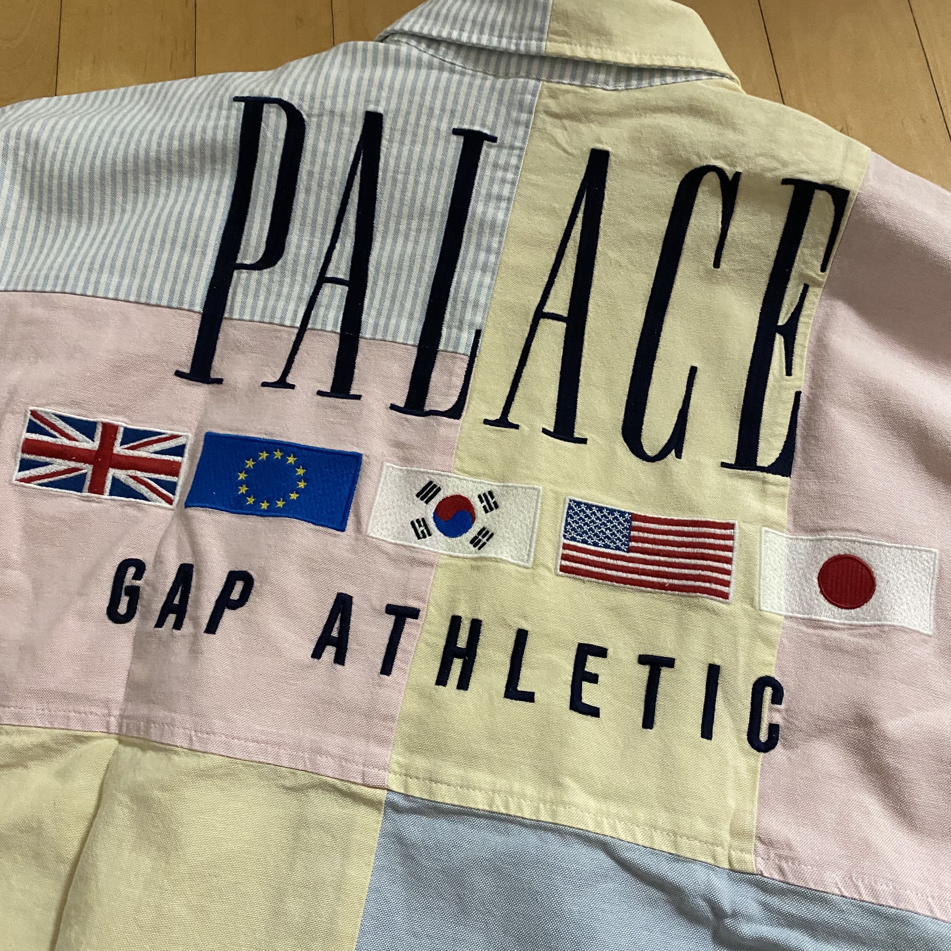 Palace x Gap Oxford Drop Shoulder Multi - 24SS, Palace x Gap Heavy Jersey T-Shirt Black - 24SS 착용 스타일 - 1