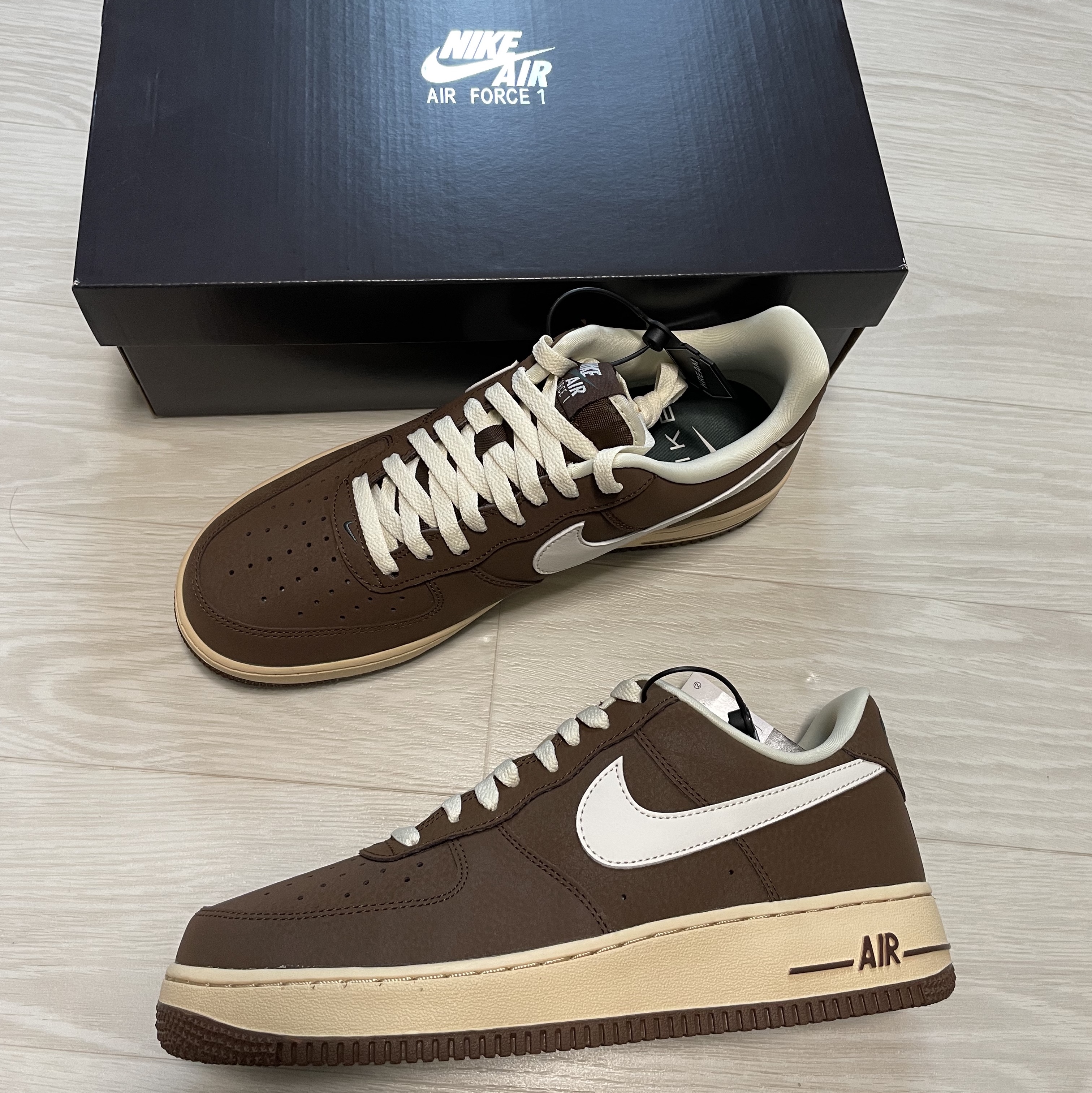 Nike Air Force 1 '07 Cacao Wow Coconut Milk 착용 스타일
