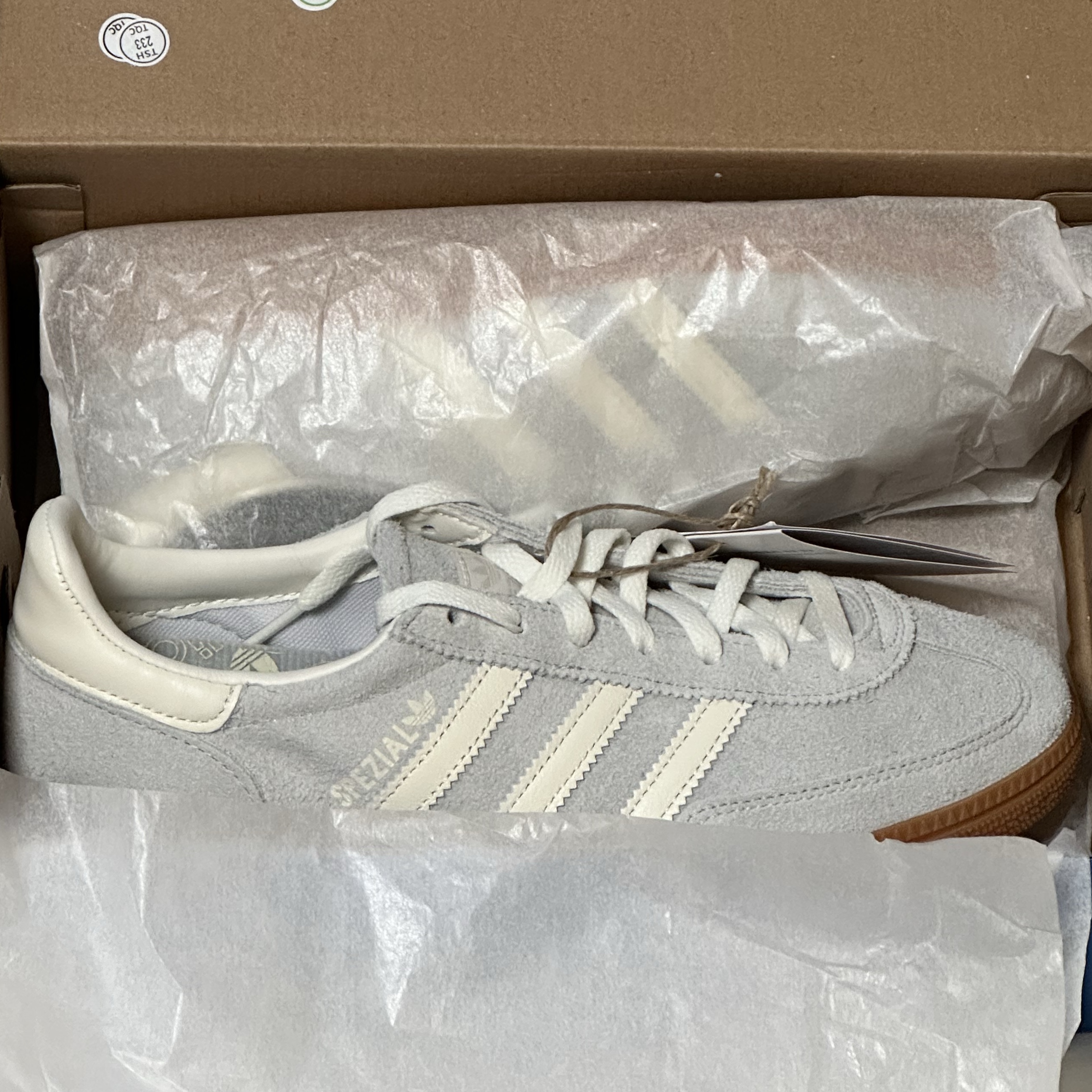 (W) Adidas Spezial Handball Wonder Silver Off White 착용 스타일