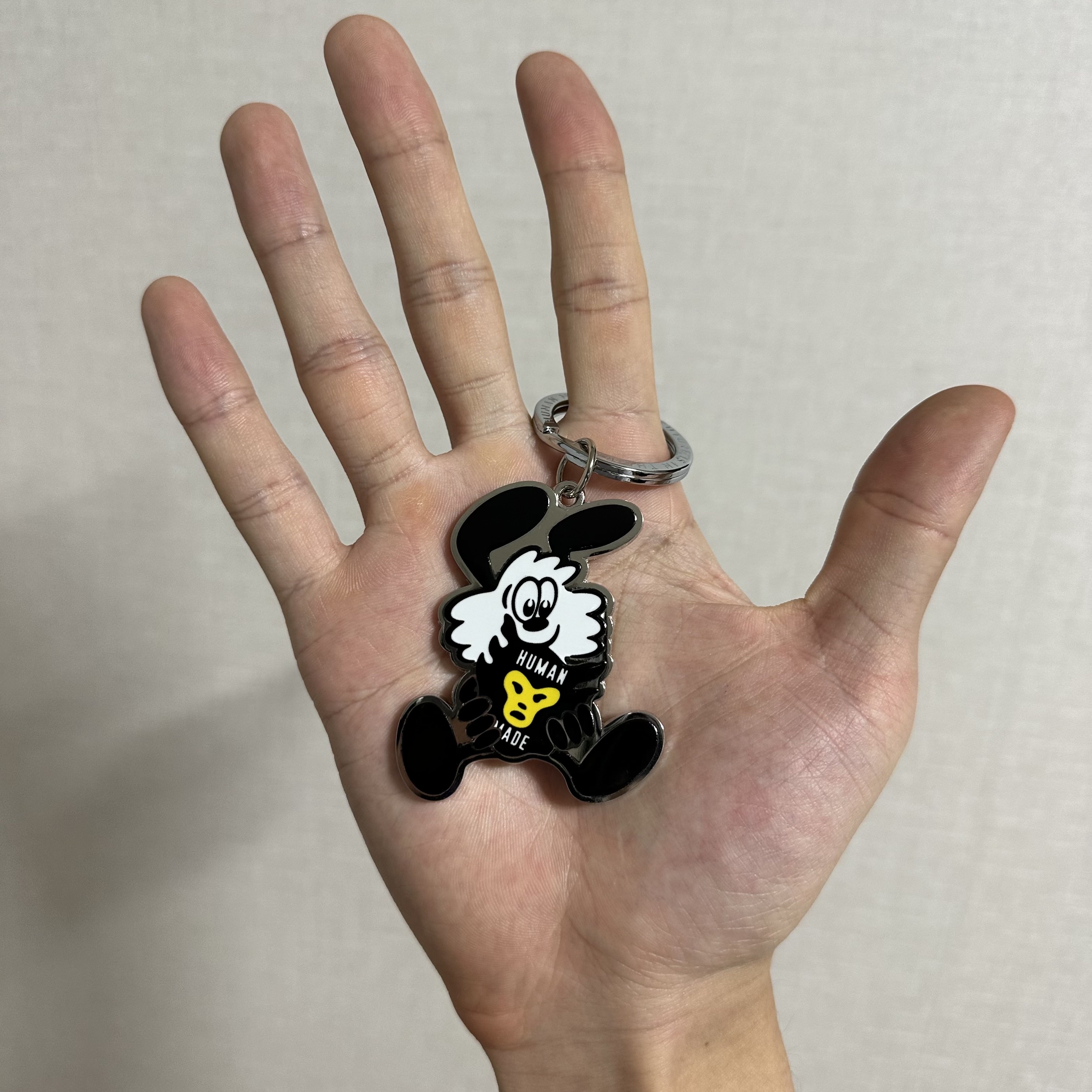 Human Made × Verdy Vick Keyring Silver - Otsumo Plaza Exclusive 착용 스타일