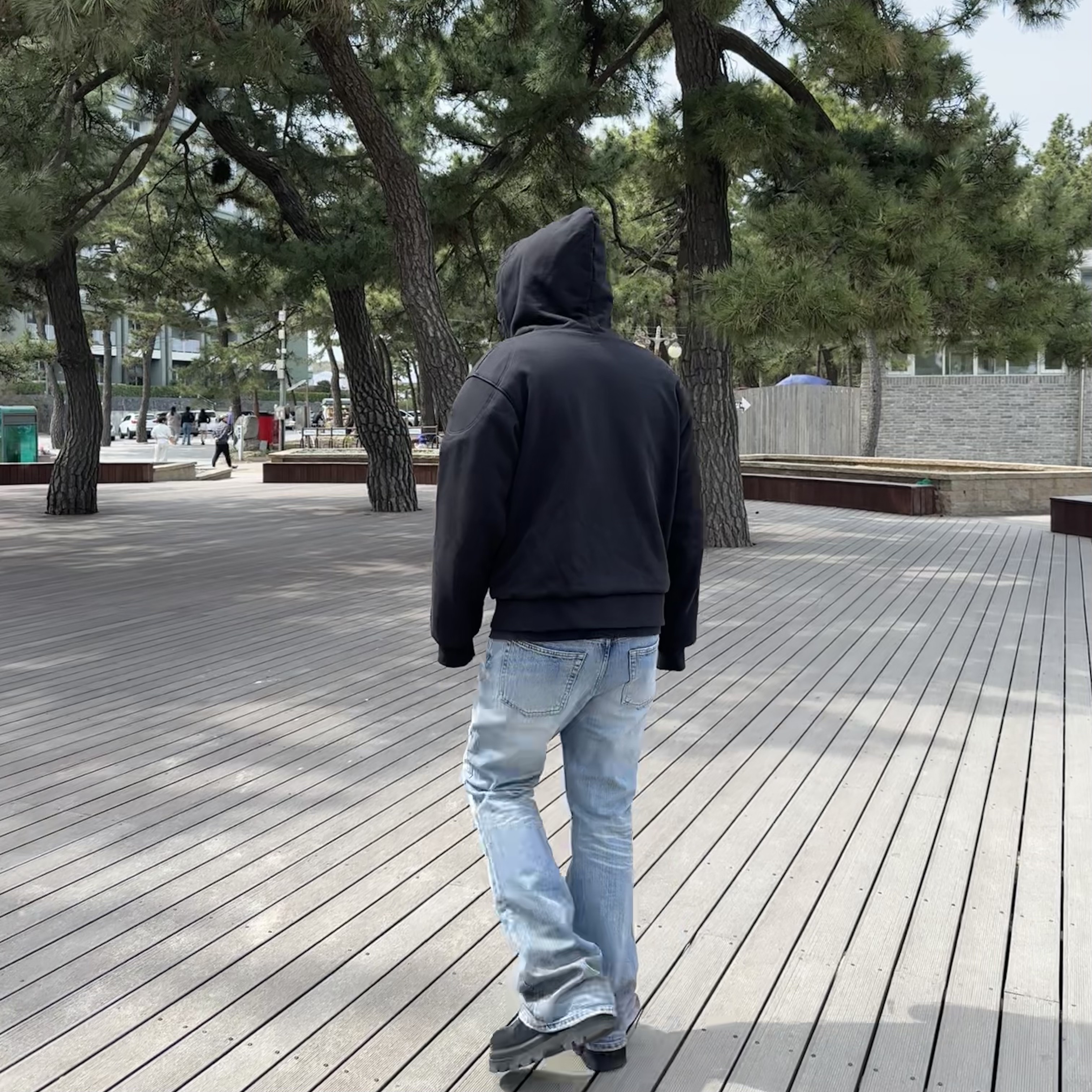 Undermycar Urkan Padded Shoulder Thermal Hood Zip-Up Caviar - 23FW 착용 스타일 - 1