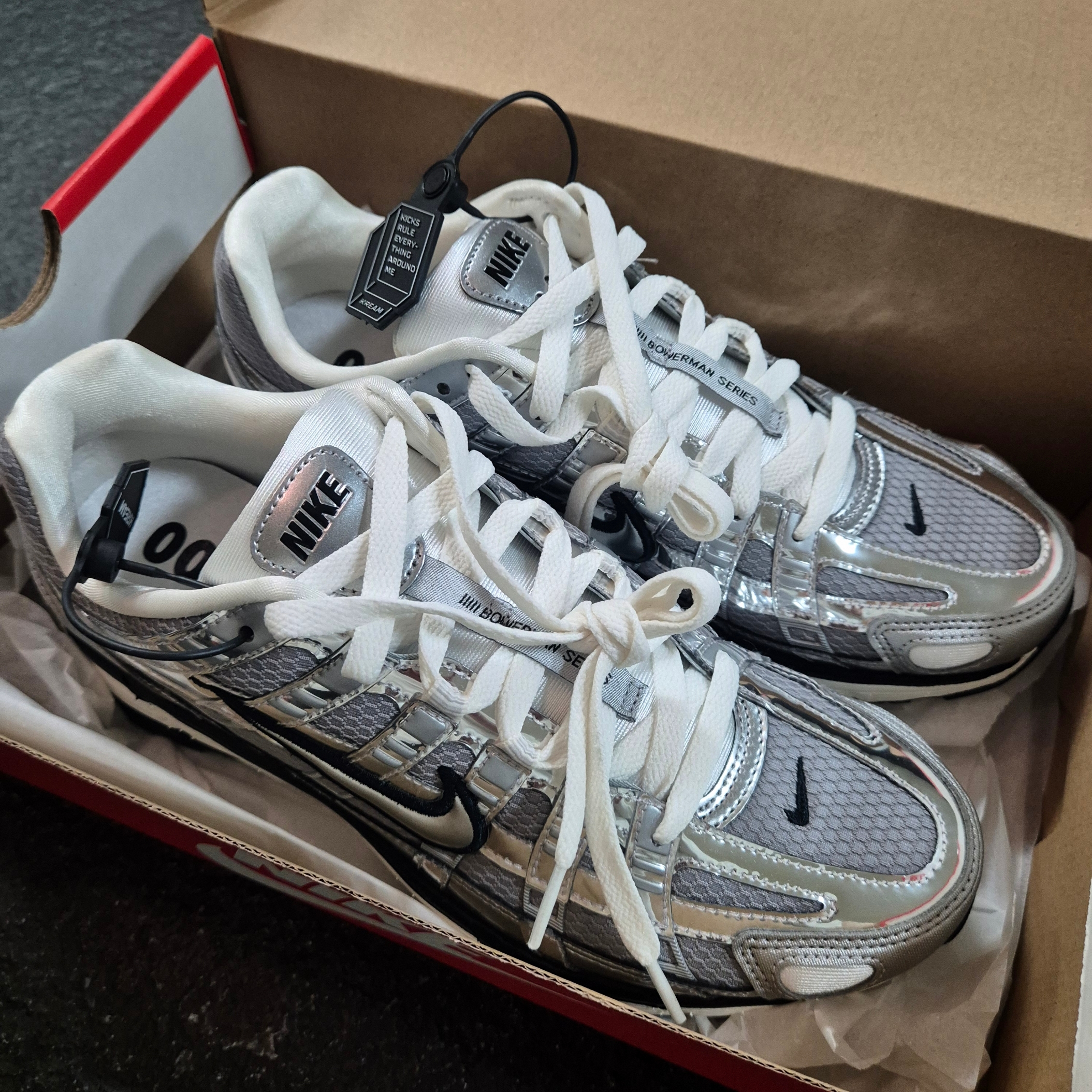 Nike P-6000 Metallic Silver 착용 스타일 - 3