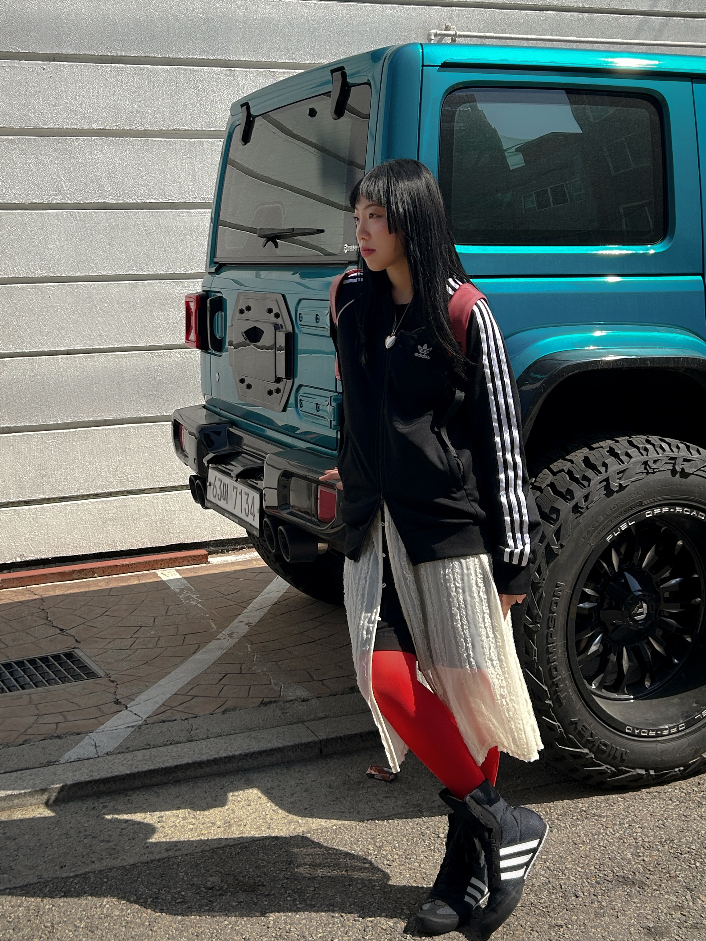 Adidas Box Hog 2.0 Boots Core Black Cloud White, Mischief Rhombus Mini Backpack Faded Red 착용 스타일 - 1