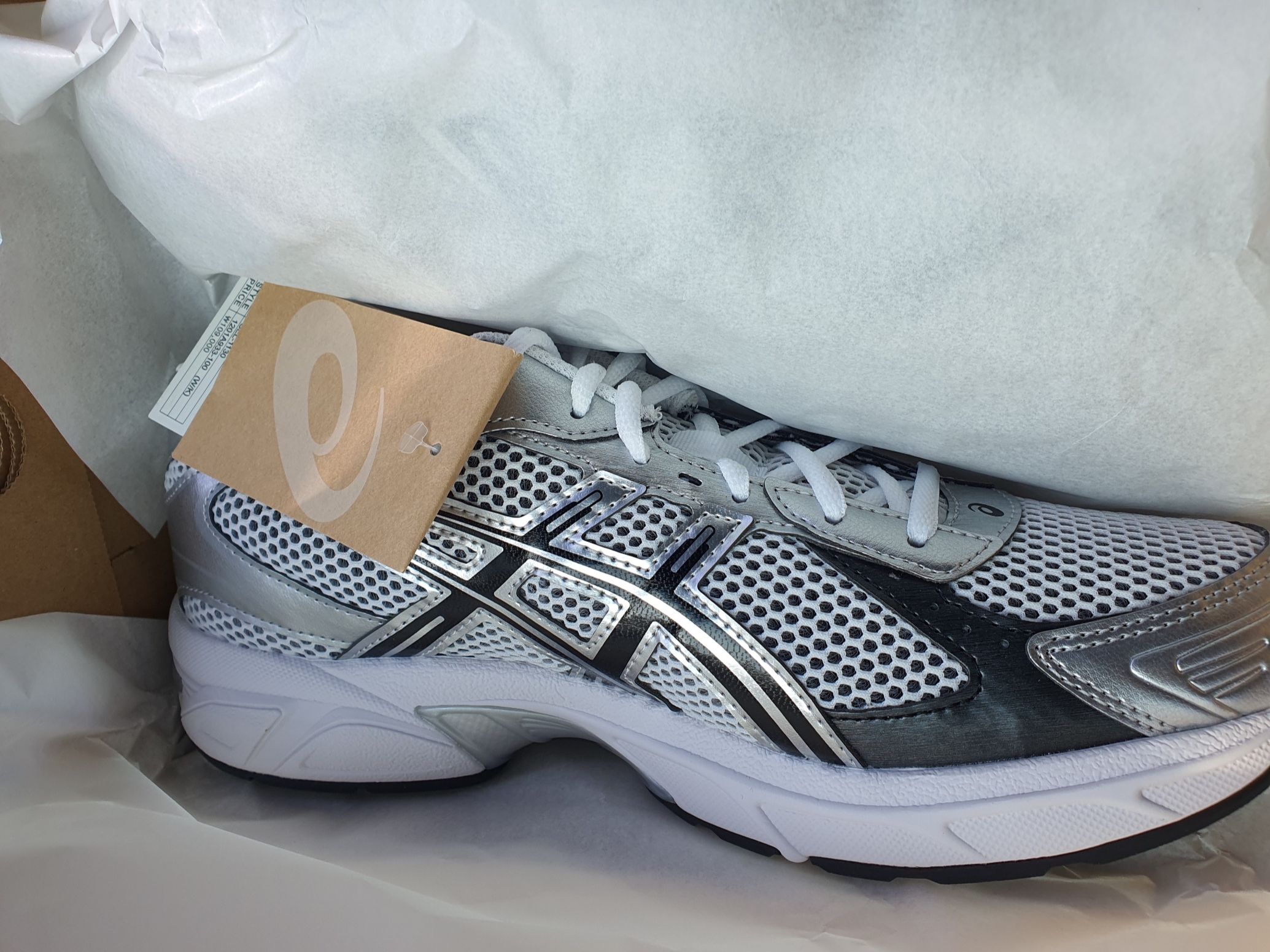 Asics Gel-1130 White Black 착용 스타일