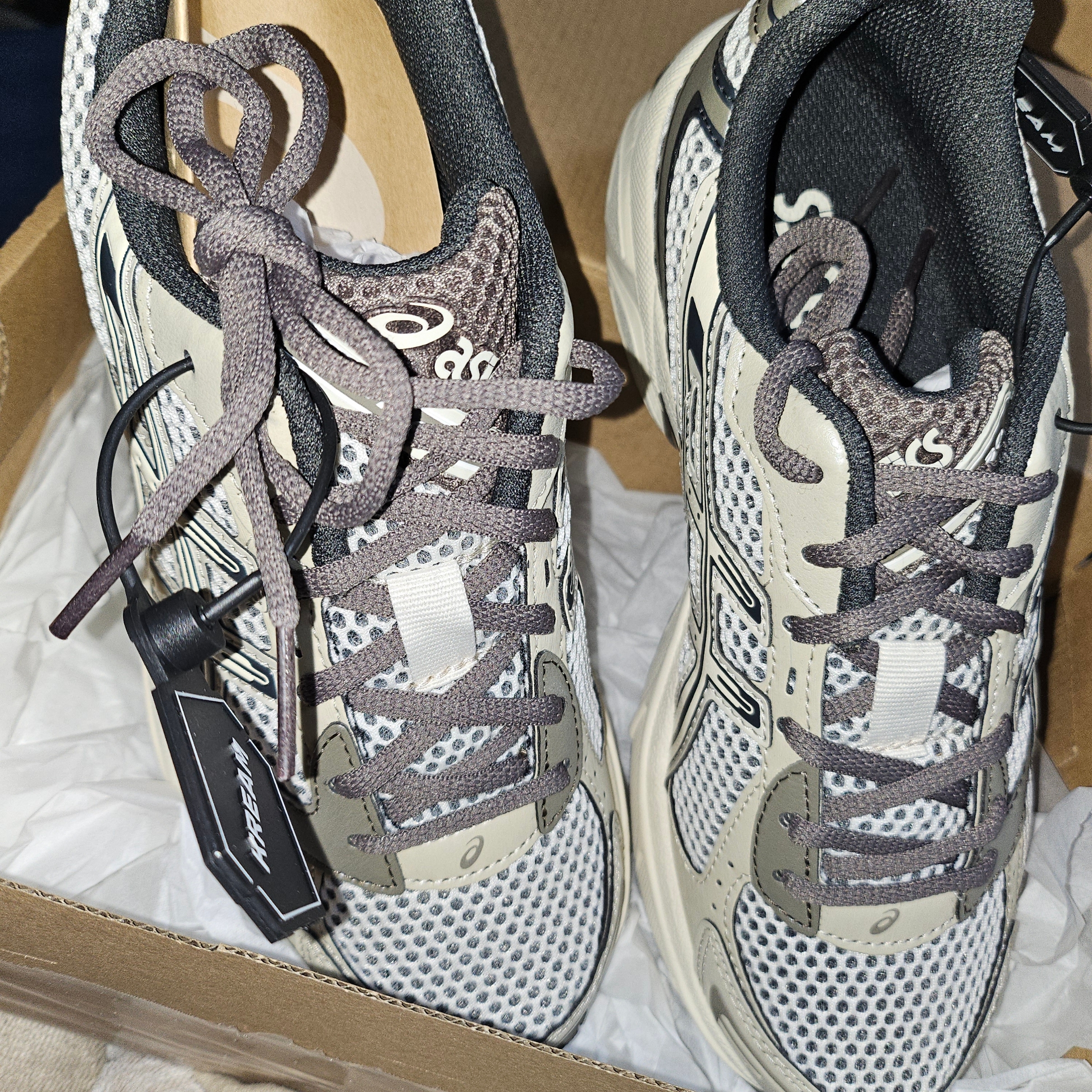 Asics Gel-1130 Birch Dark Taupe - Korea Exclusive 착용 스타일