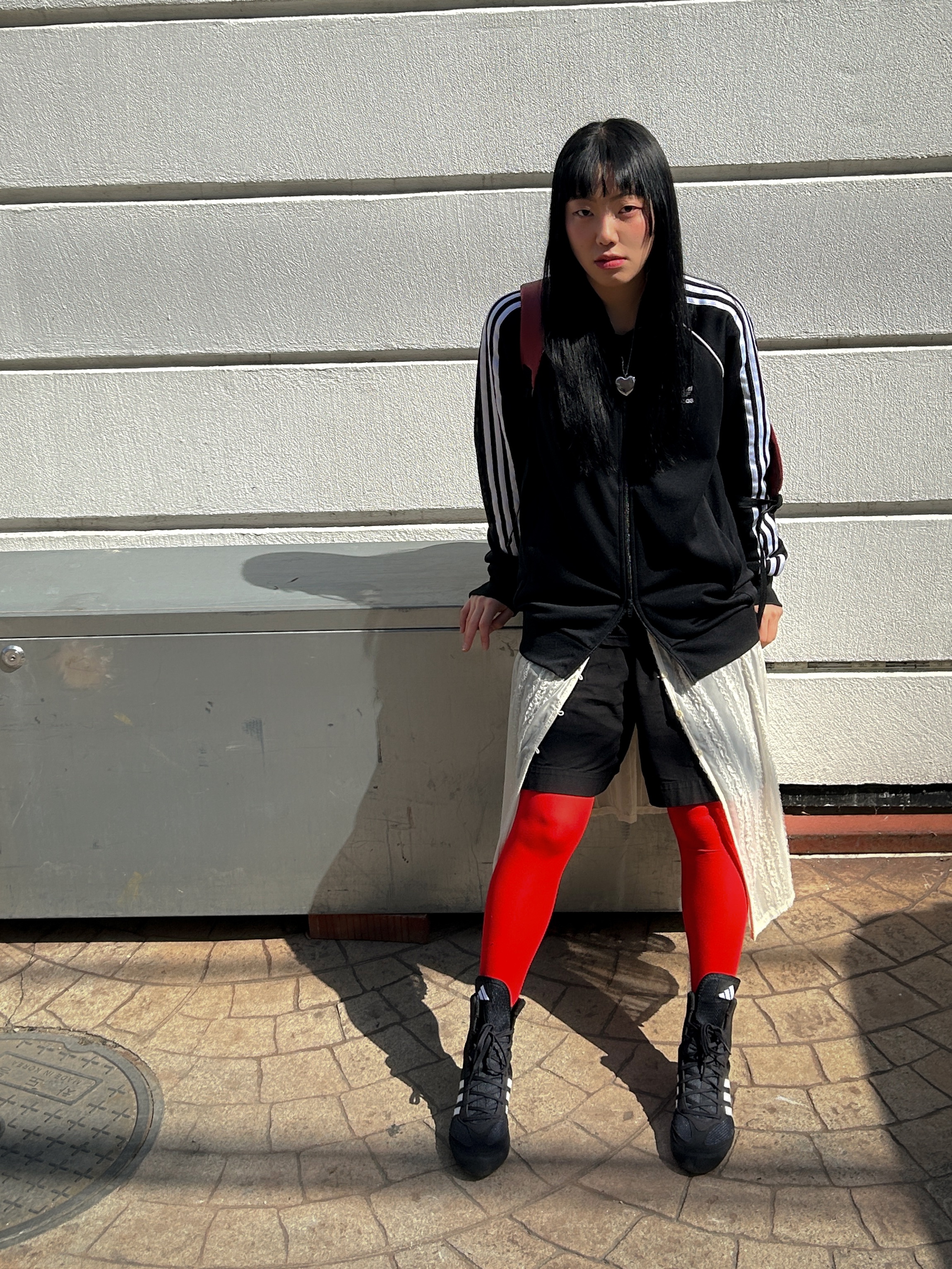 Adidas Box Hog 2.0 Boots Core Black Cloud White, Mischief Rhombus Mini Backpack Faded Red 착용 스타일 - 4