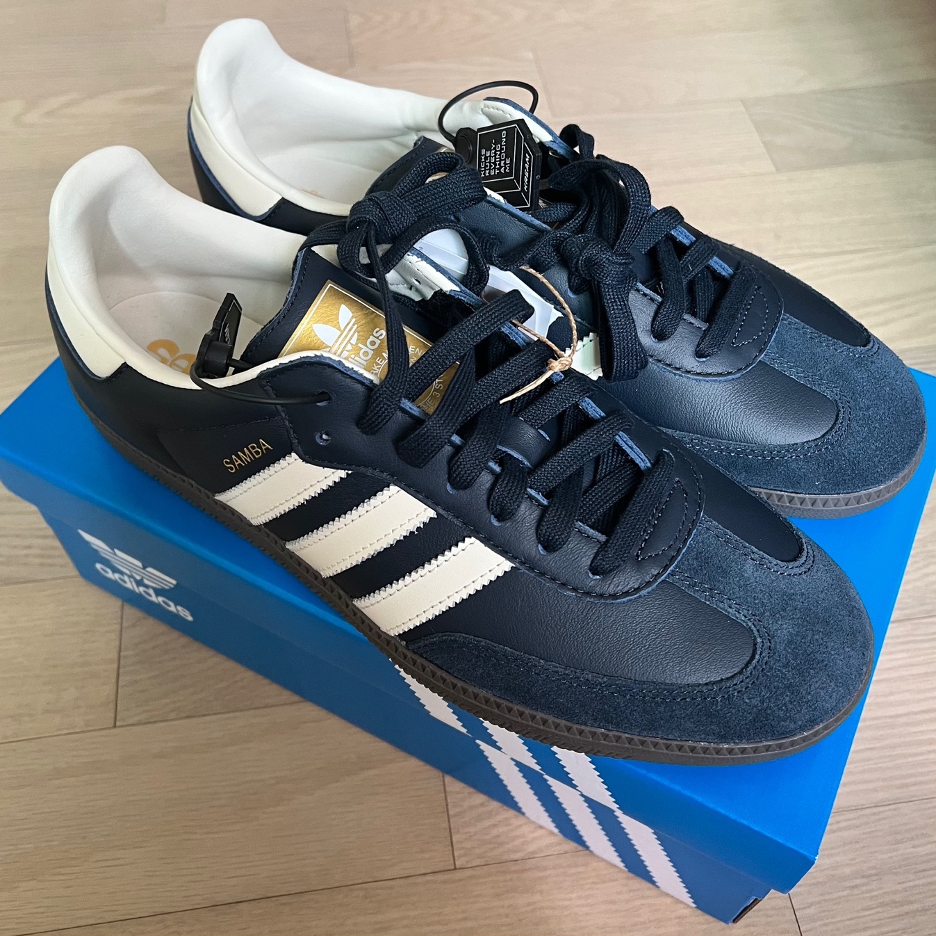 Adidas Samba OG Night Navy Cream White 착용 스타일