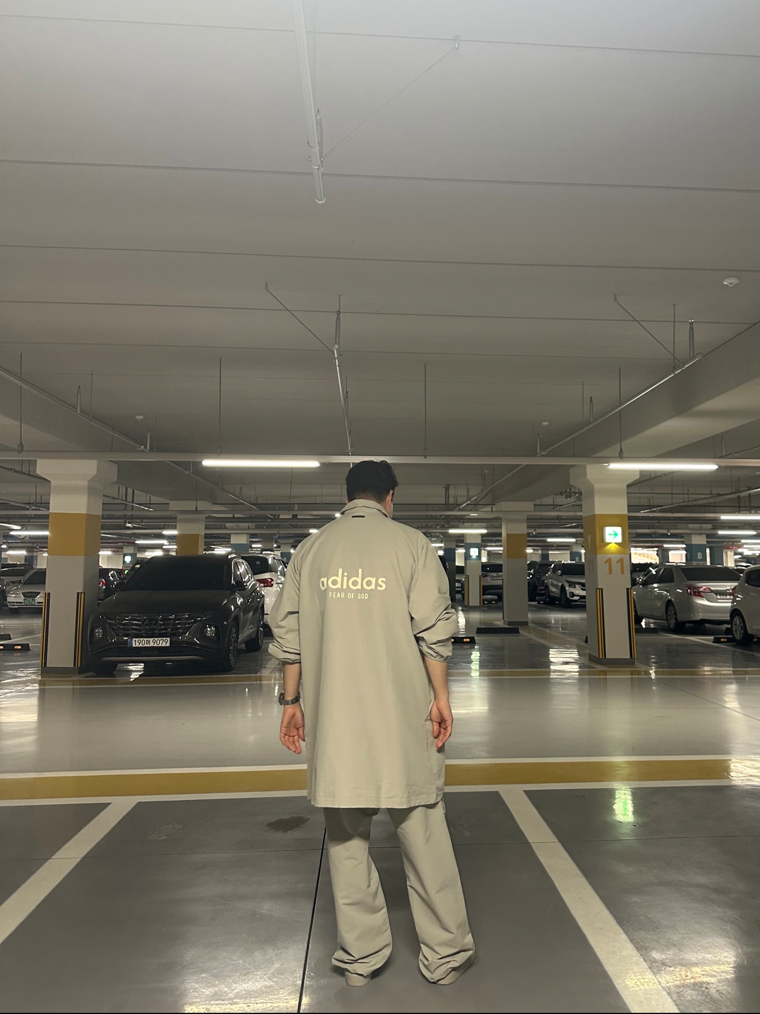 Fear of God The California Dusty Beige 착용 스타일 - 2