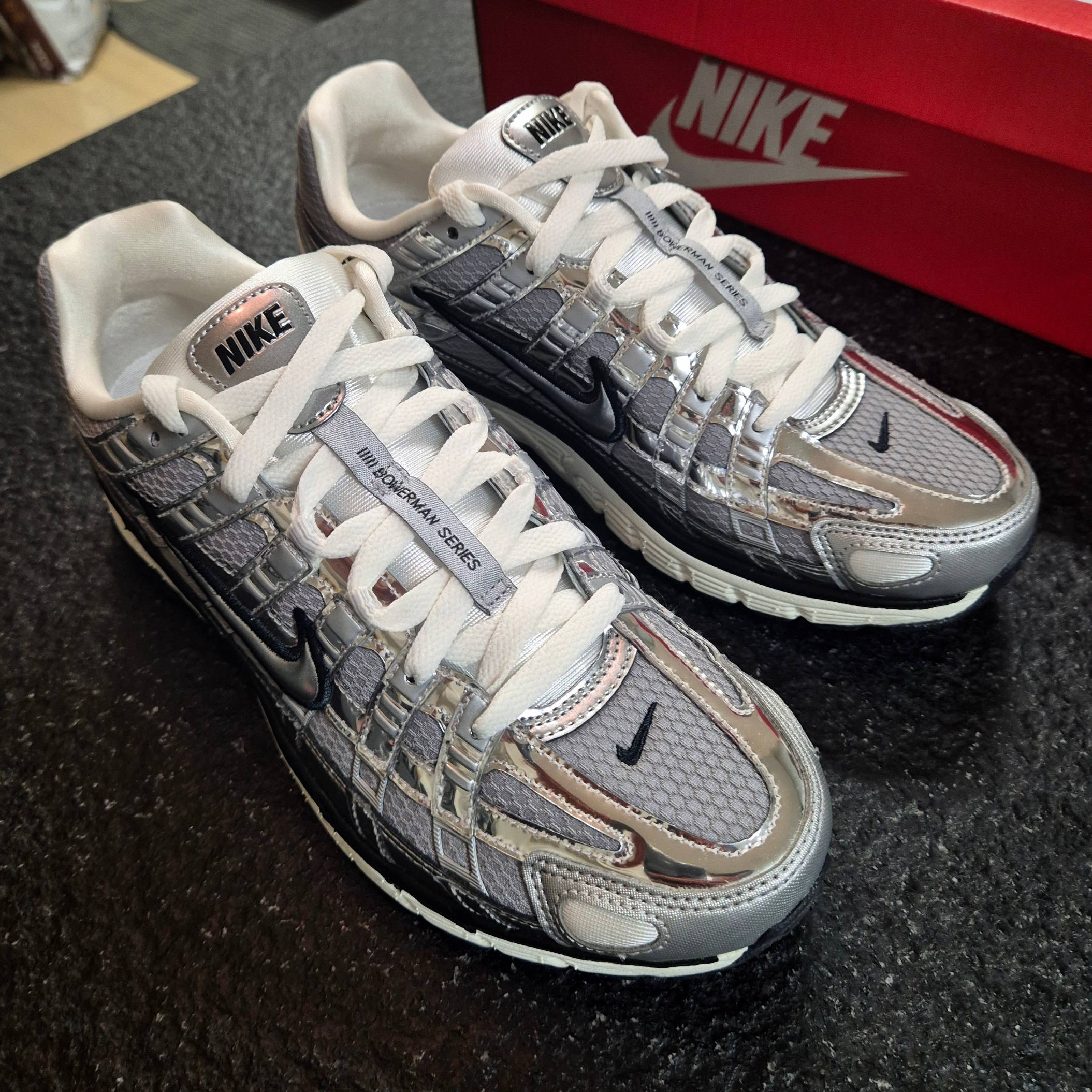 Nike P-6000 Metallic Silver 착용 스타일 - 2