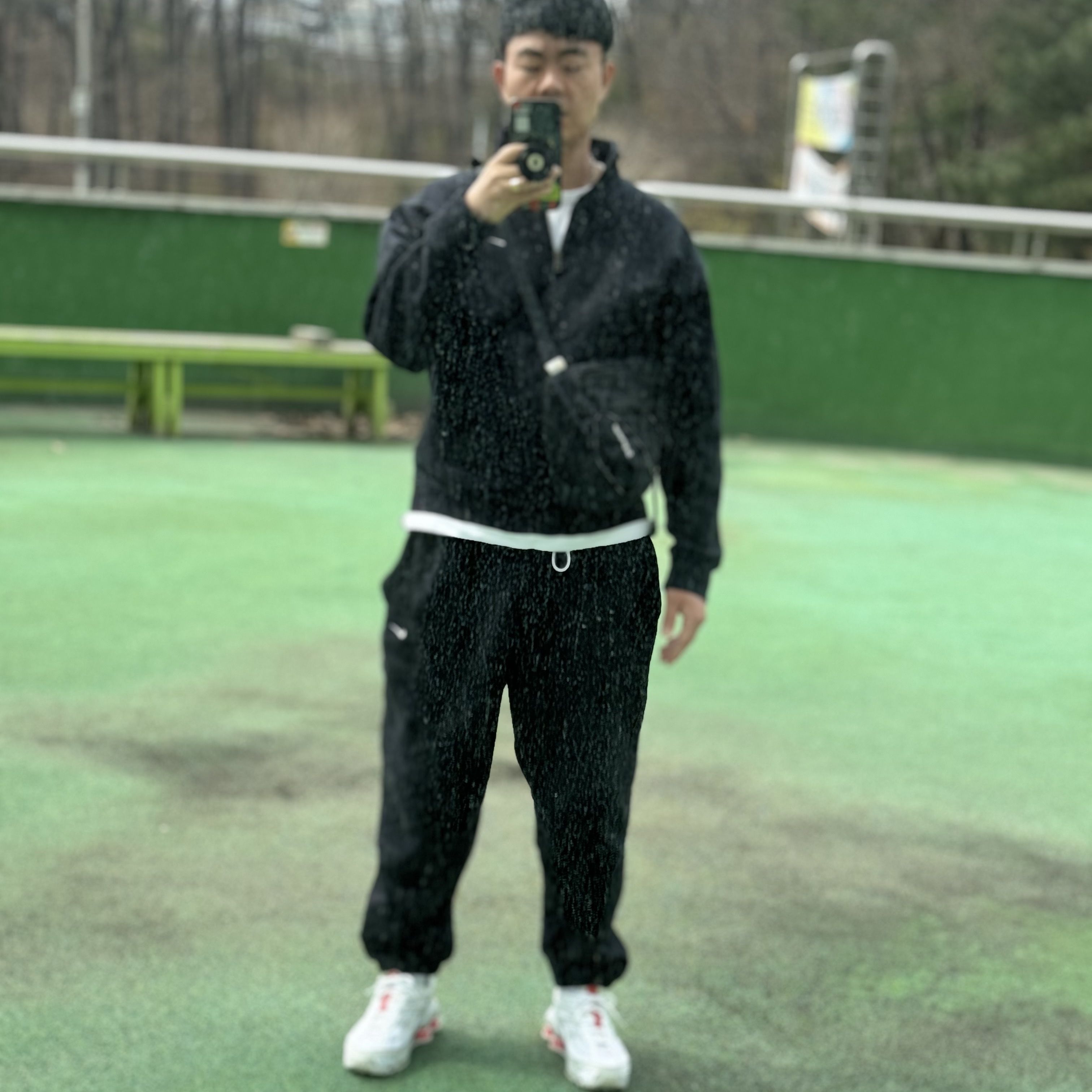 Nike x Supreme Shox Ride 2 SP White, Nike NRG Solo Swoosh Heavy Weight BB Quarter Zip Top Black - Asia 착용 스타일 - 2