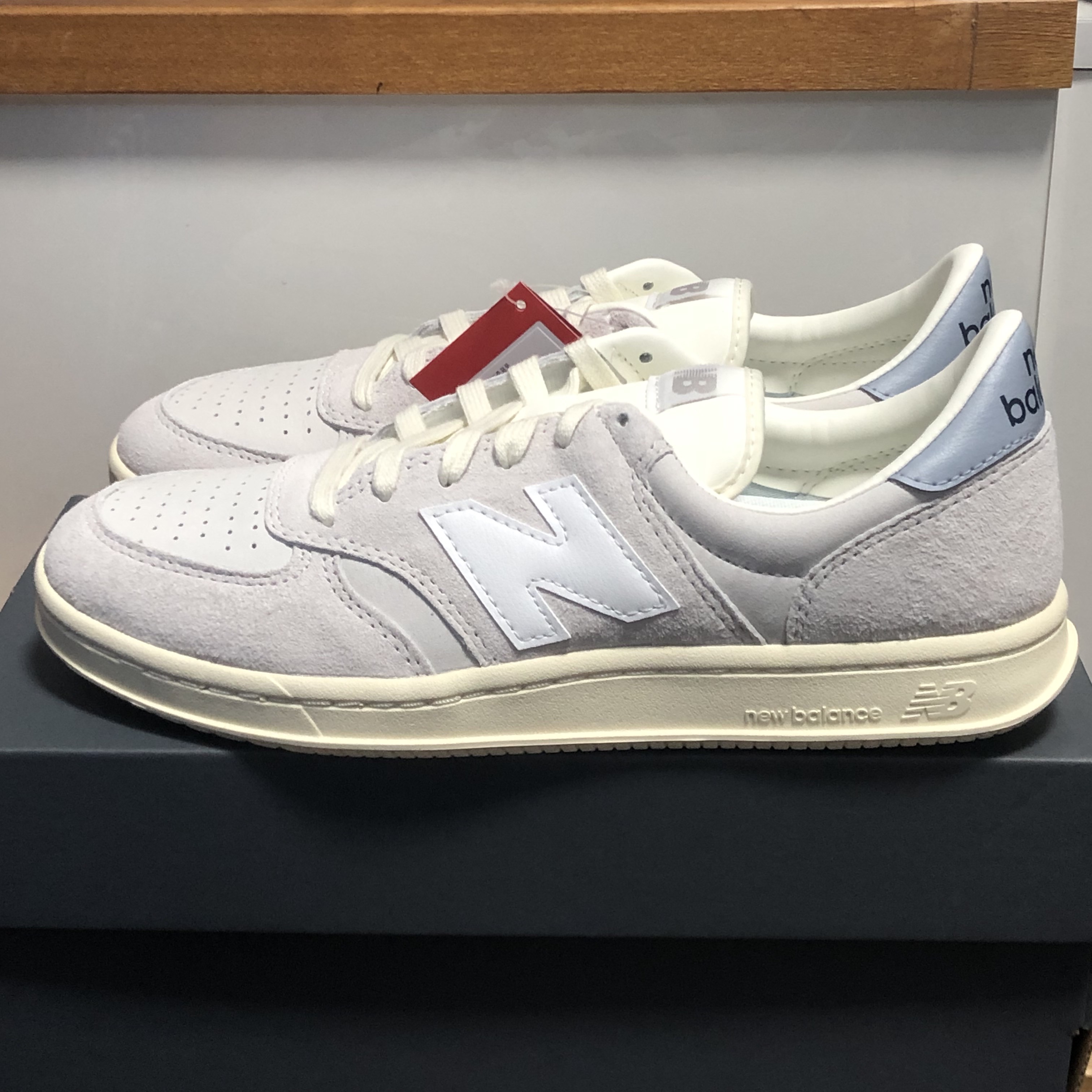 New Balance T500 Reflection Light Arctic Grey 착용 스타일