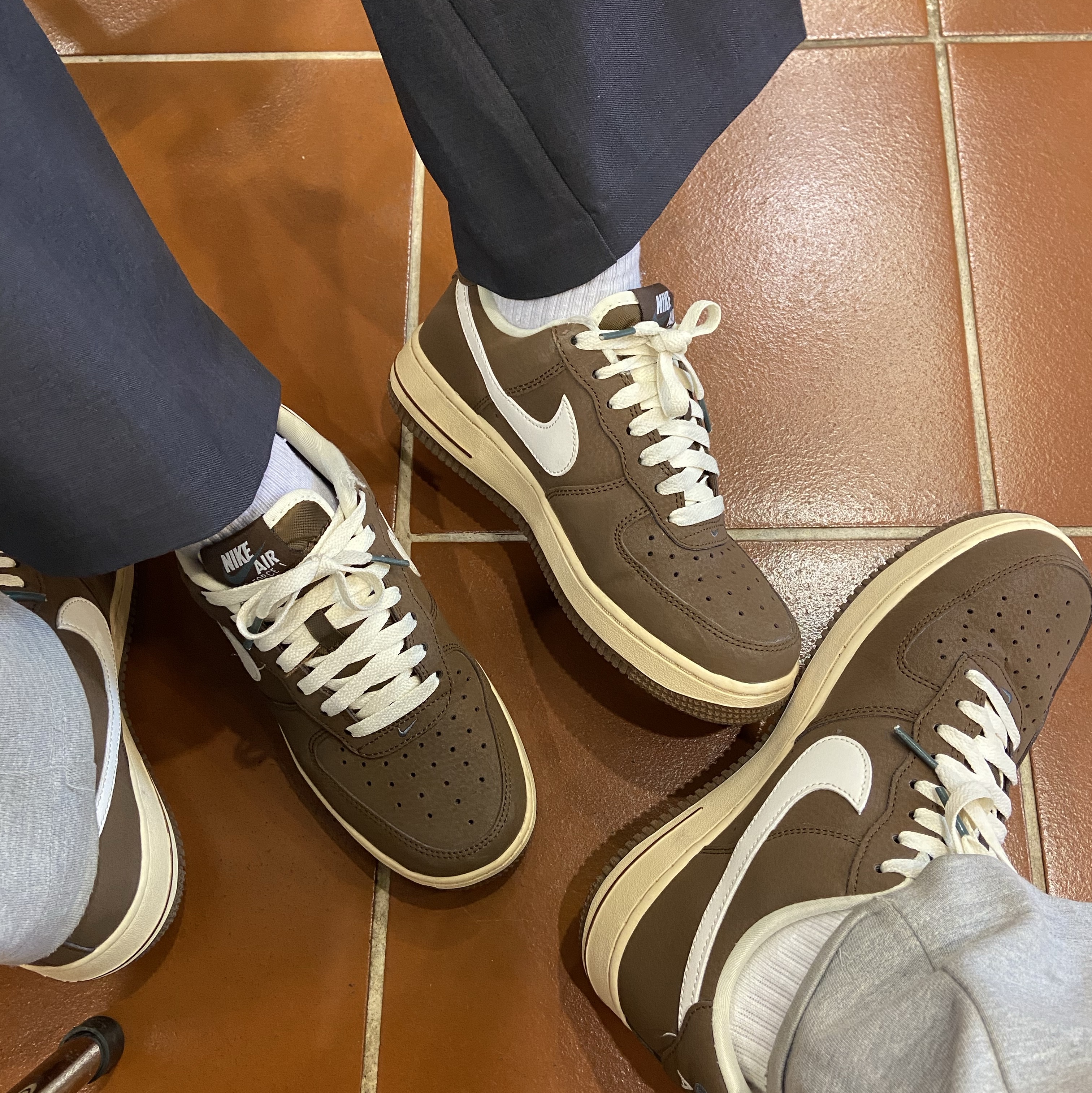 Nike Air Force 1 '07 Cacao Wow Coconut Milk 착용 스타일