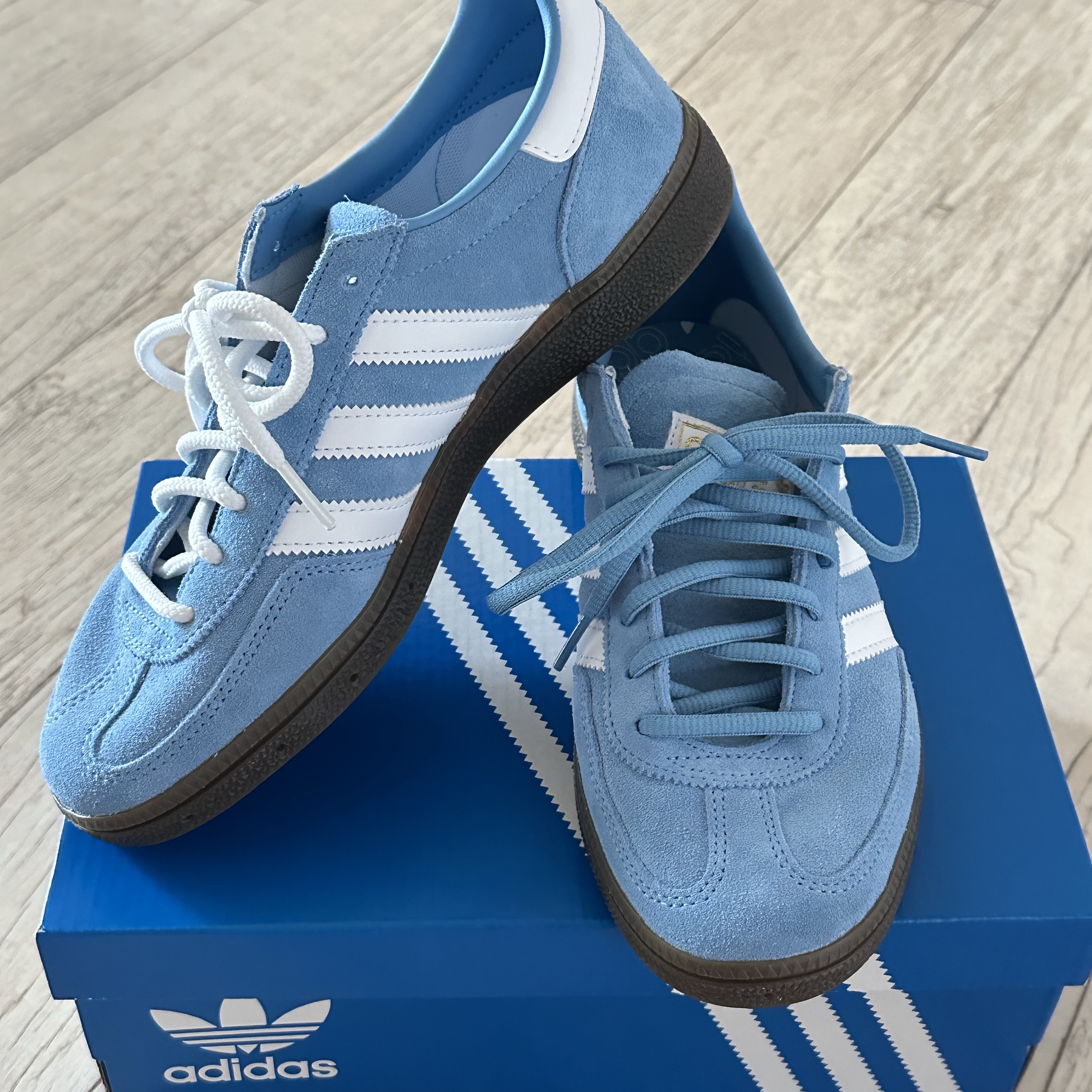 Adidas Spezial Handball Light Blue 착용 스타일 - 2