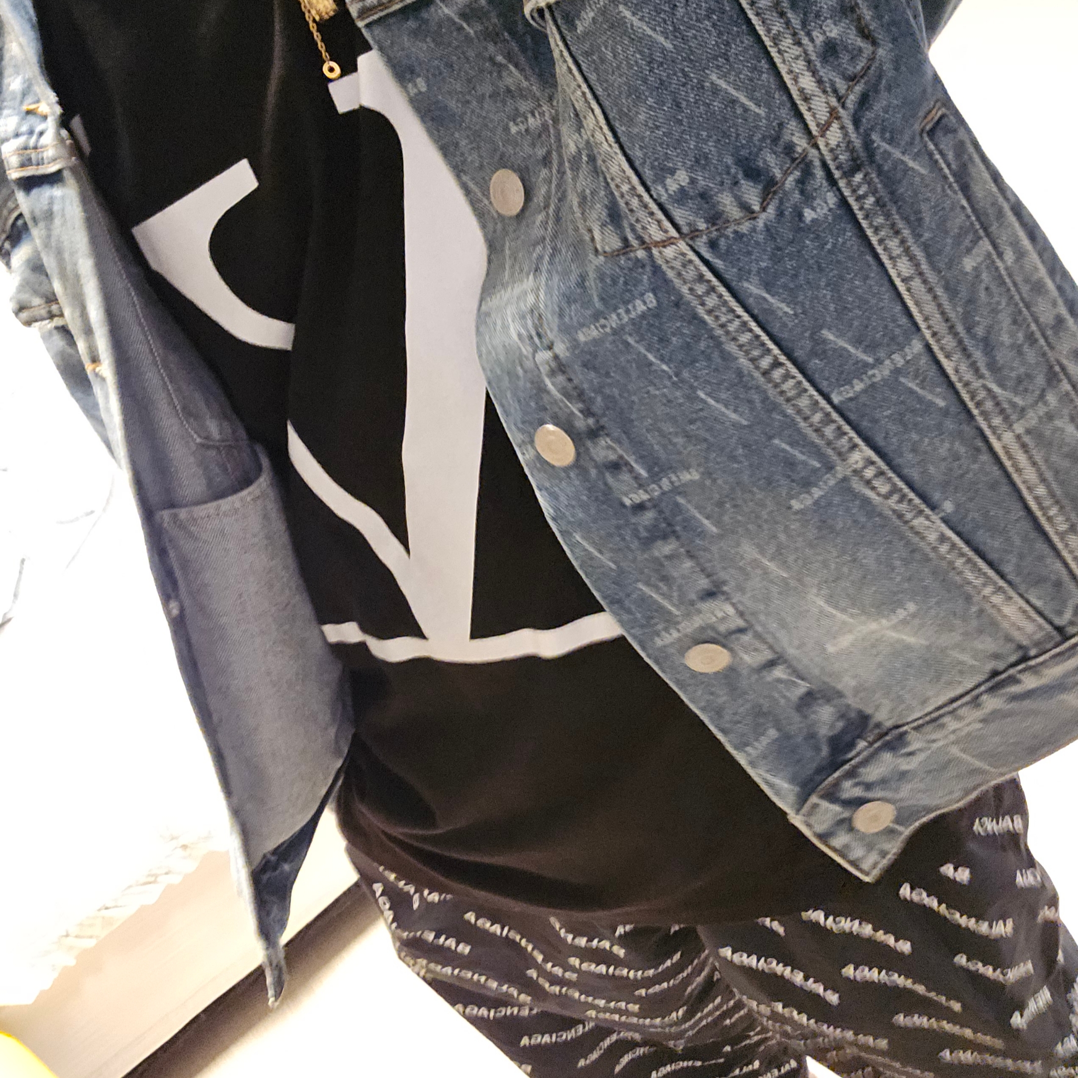 Jordan 1 x Travis Scott x Fragment Retro Low OG SP Military Blue 착용 스타일 - 3