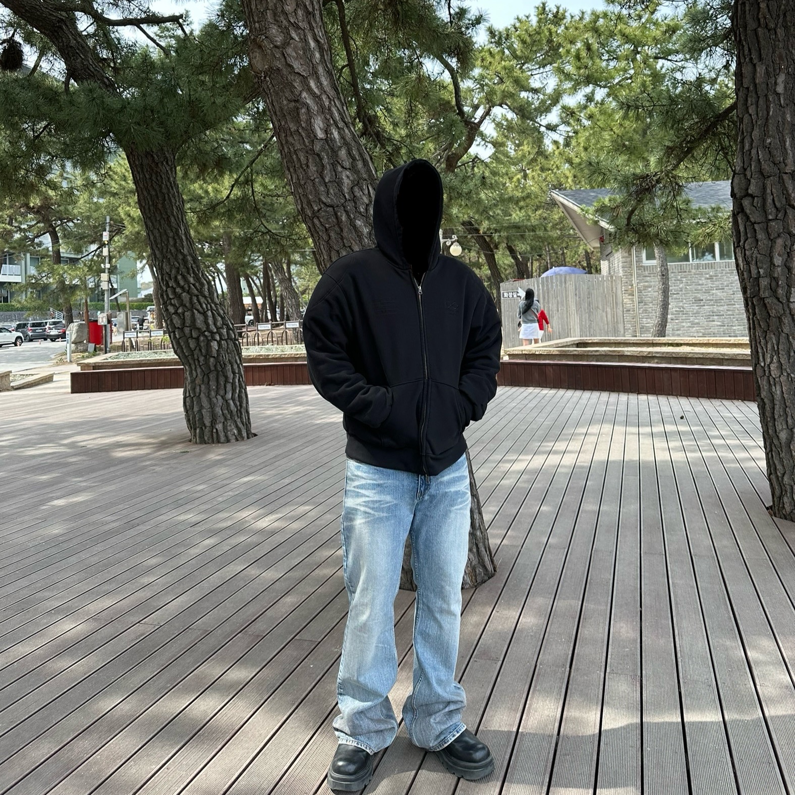 Undermycar Urkan Padded Shoulder Thermal Hood Zip-Up Caviar - 23FW 착용 스타일 - 2