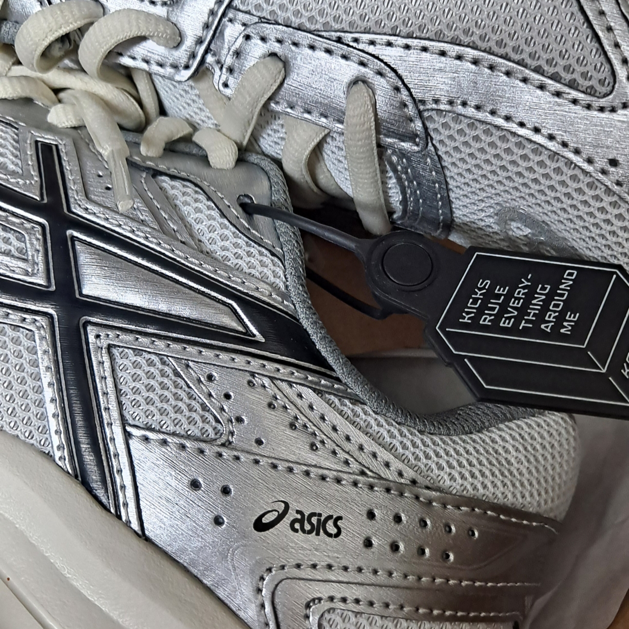 Asics Jog 100 S White Black - 2E Wide 착용 스타일
