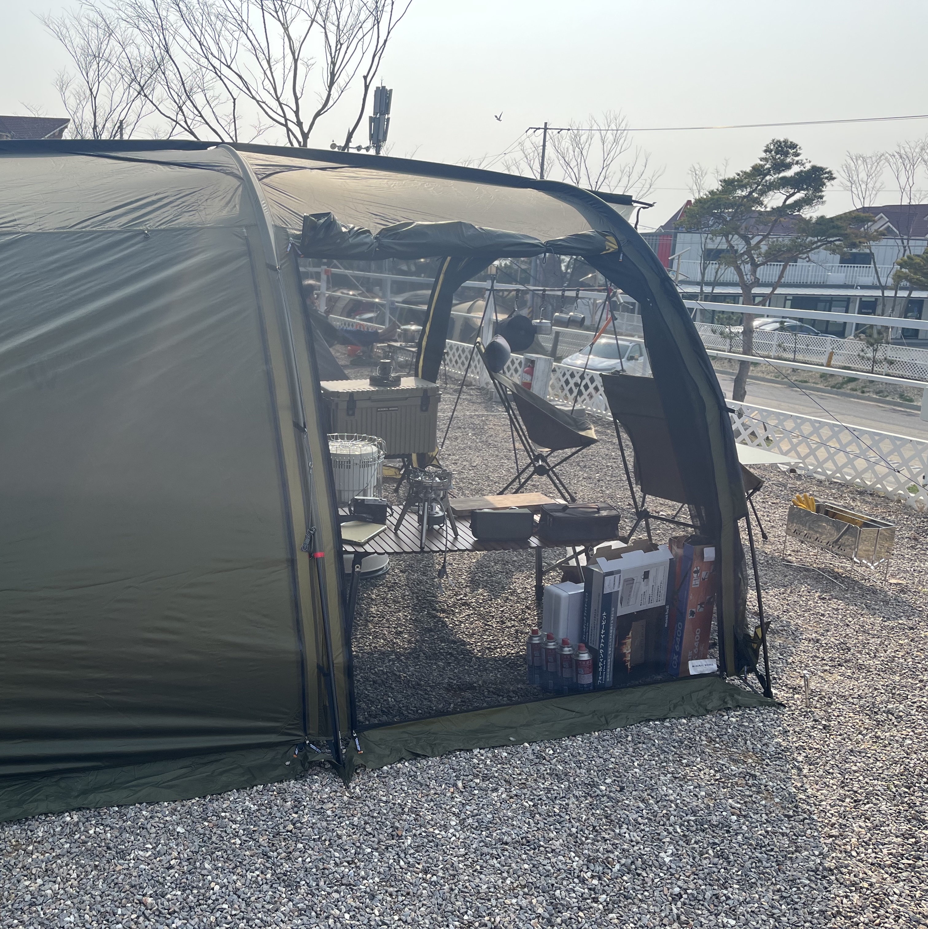 Helinox Air+Foam Headrest Black, Helinox Tactical Sunset Chair Military Olive 착용 스타일 - 2