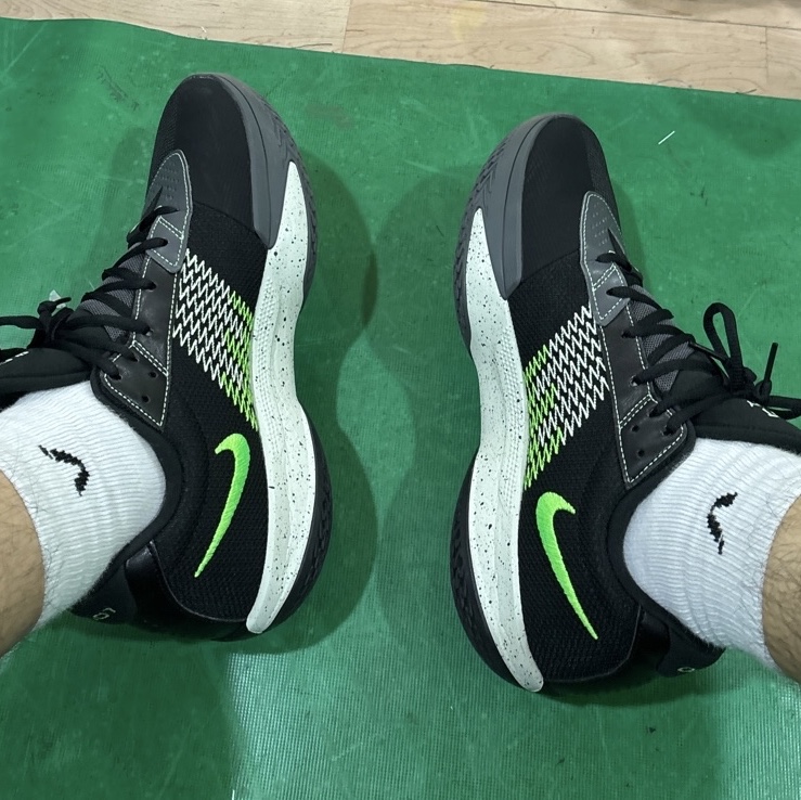 Nike Air Zoom GT Cut Academy EP Black Iron Grey 착용 스타일