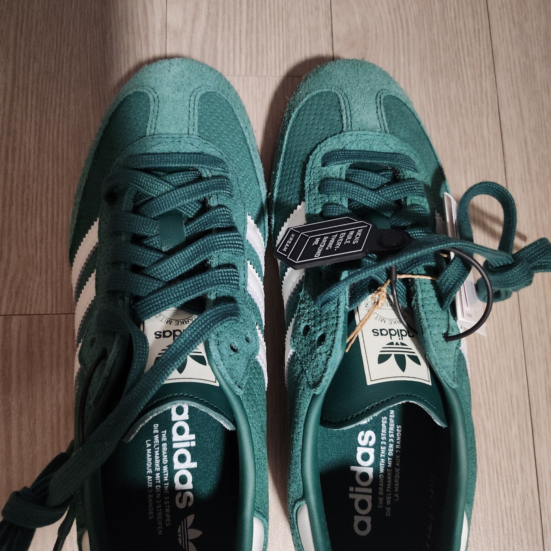 Adidas Samba OG Collegiate Green 착용 스타일