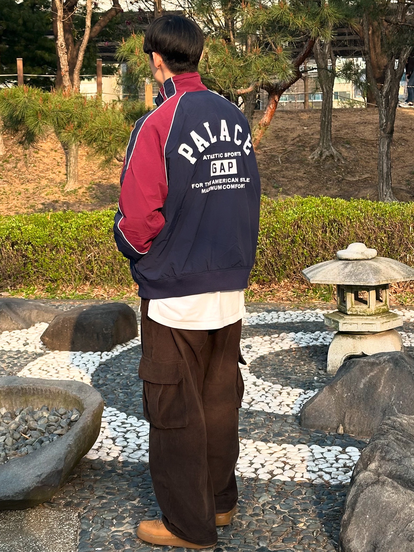 Palace x Gap Nylon Track Top Navy Red - 24SS, Nike x Supreme Air Force 1 Low Flax 착용 스타일