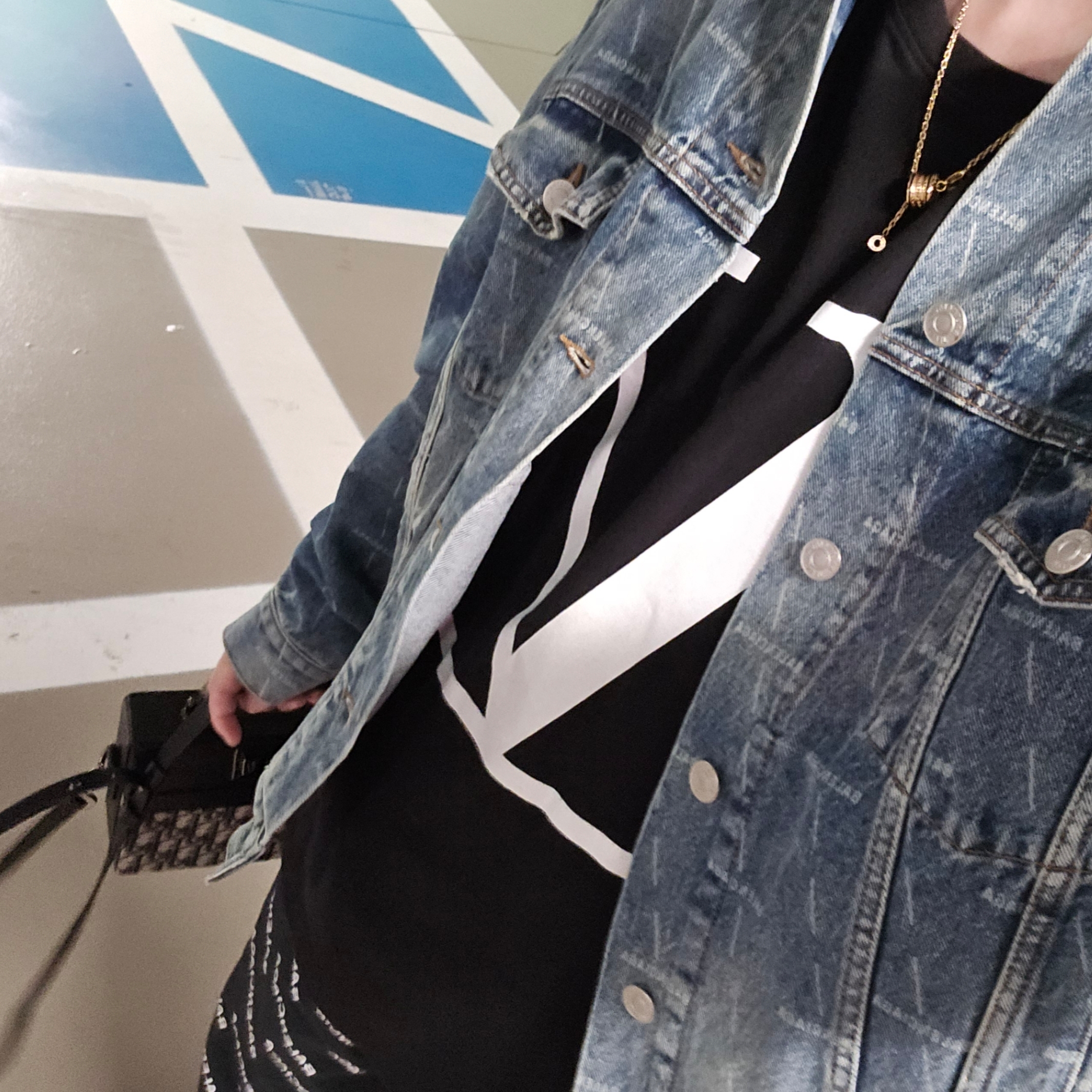 Jordan 1 x Travis Scott x Fragment Retro Low OG SP Military Blue 착용 스타일 - 1