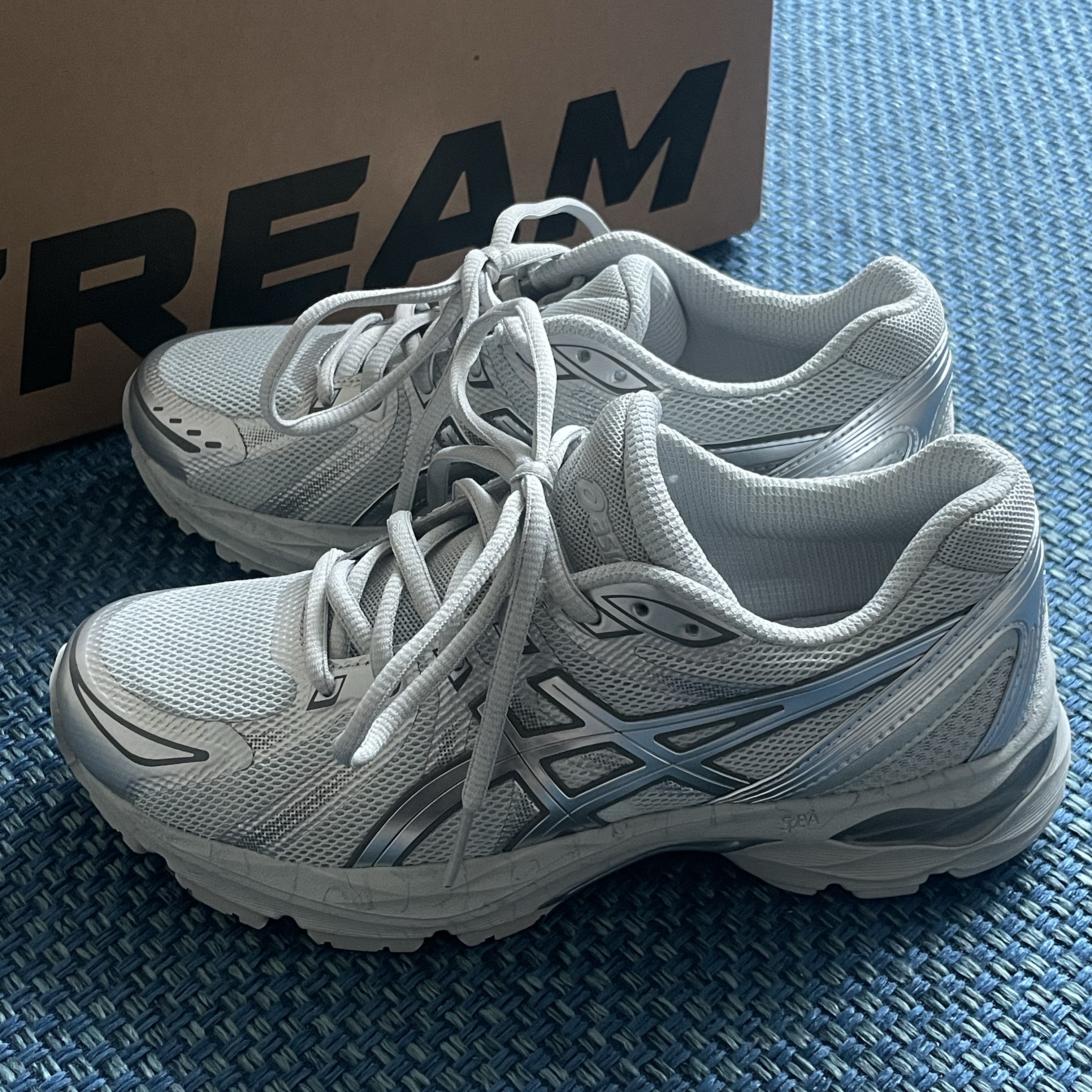 (W) Asics Gel-Flux 4 CN Gray Silver 착용 스타일