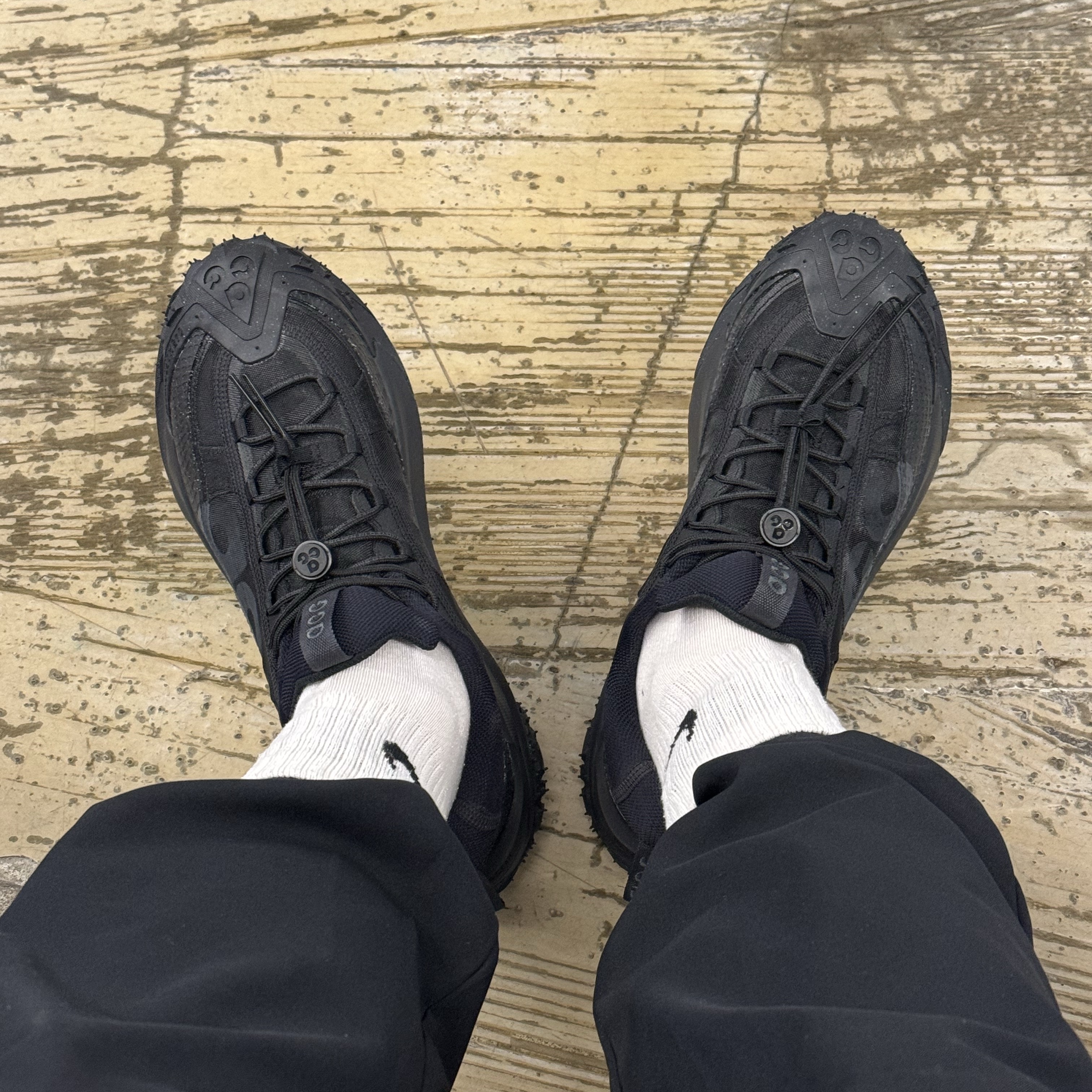 Nike ACG Mountain Fly 2 Low Black 착용 스타일