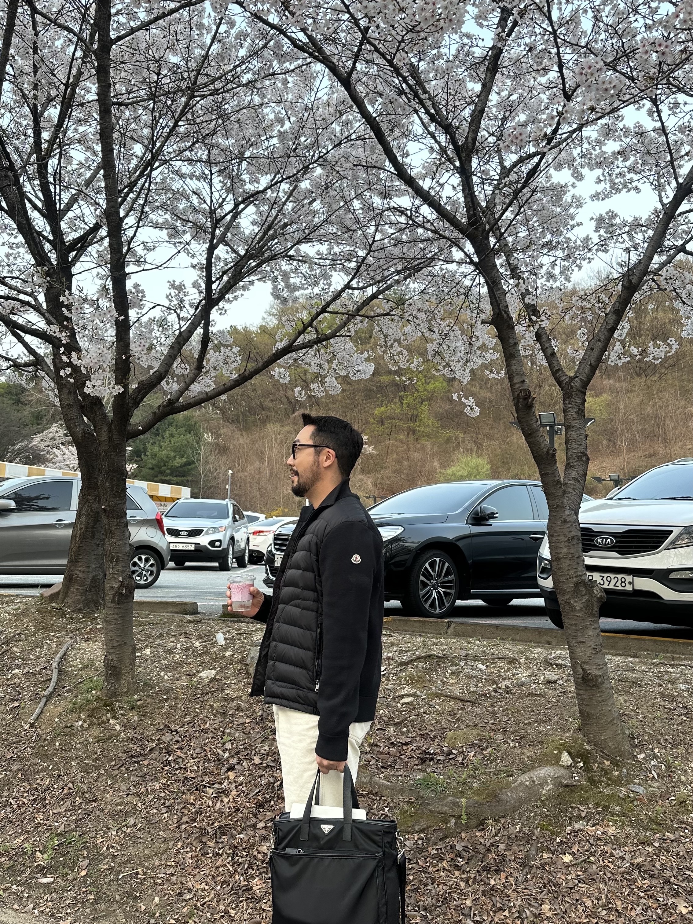 Clarks Wallabee Maple Suede, Moncler Padded Wool Cardigan Black - 23FW 착용 스타일 - 2