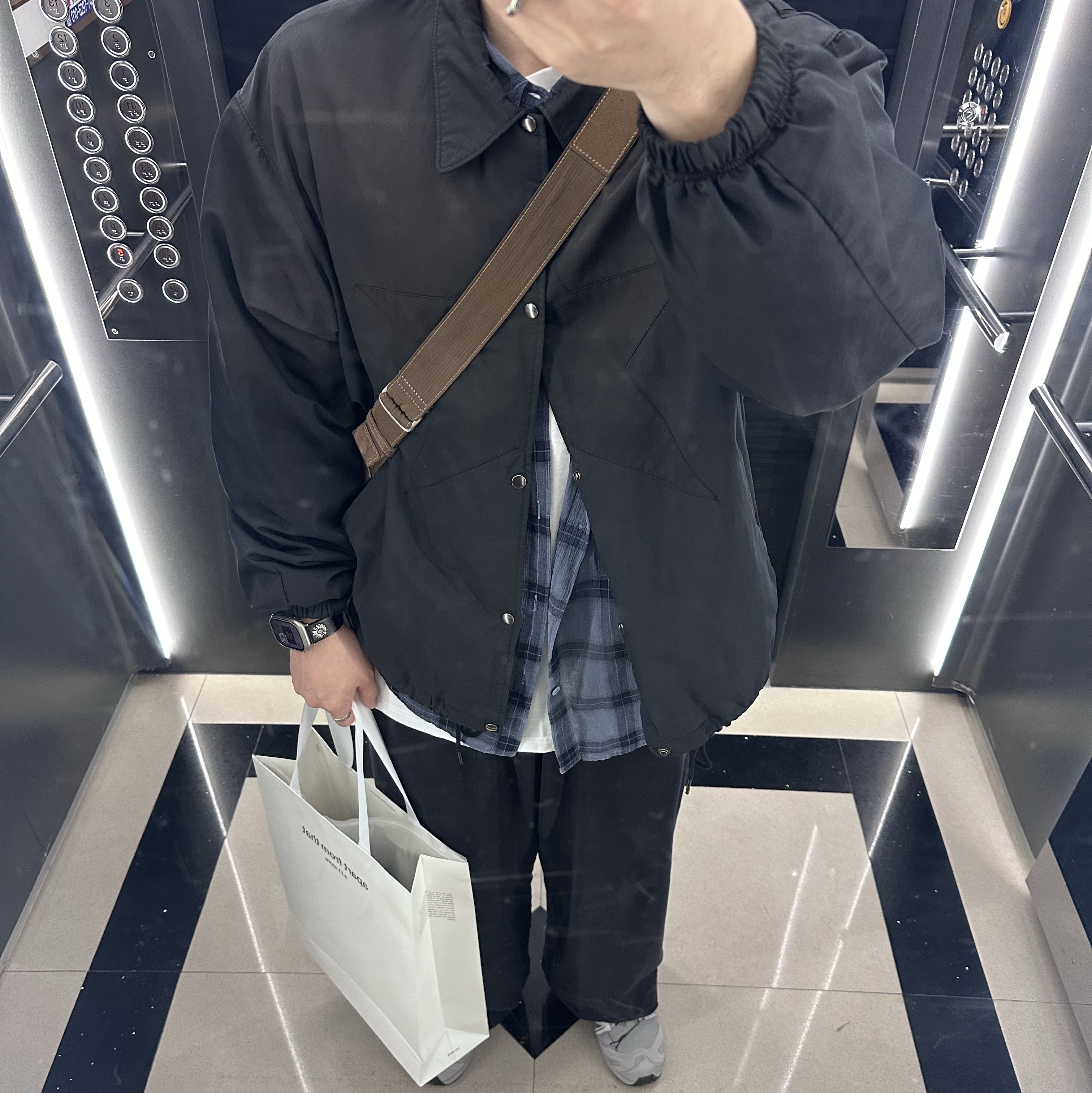 Polyteru x 1011 Star Coach Jacket Used Dark Navy - 23FW, Salomon XA Pro 3D Alloy Silver 착용 스타일