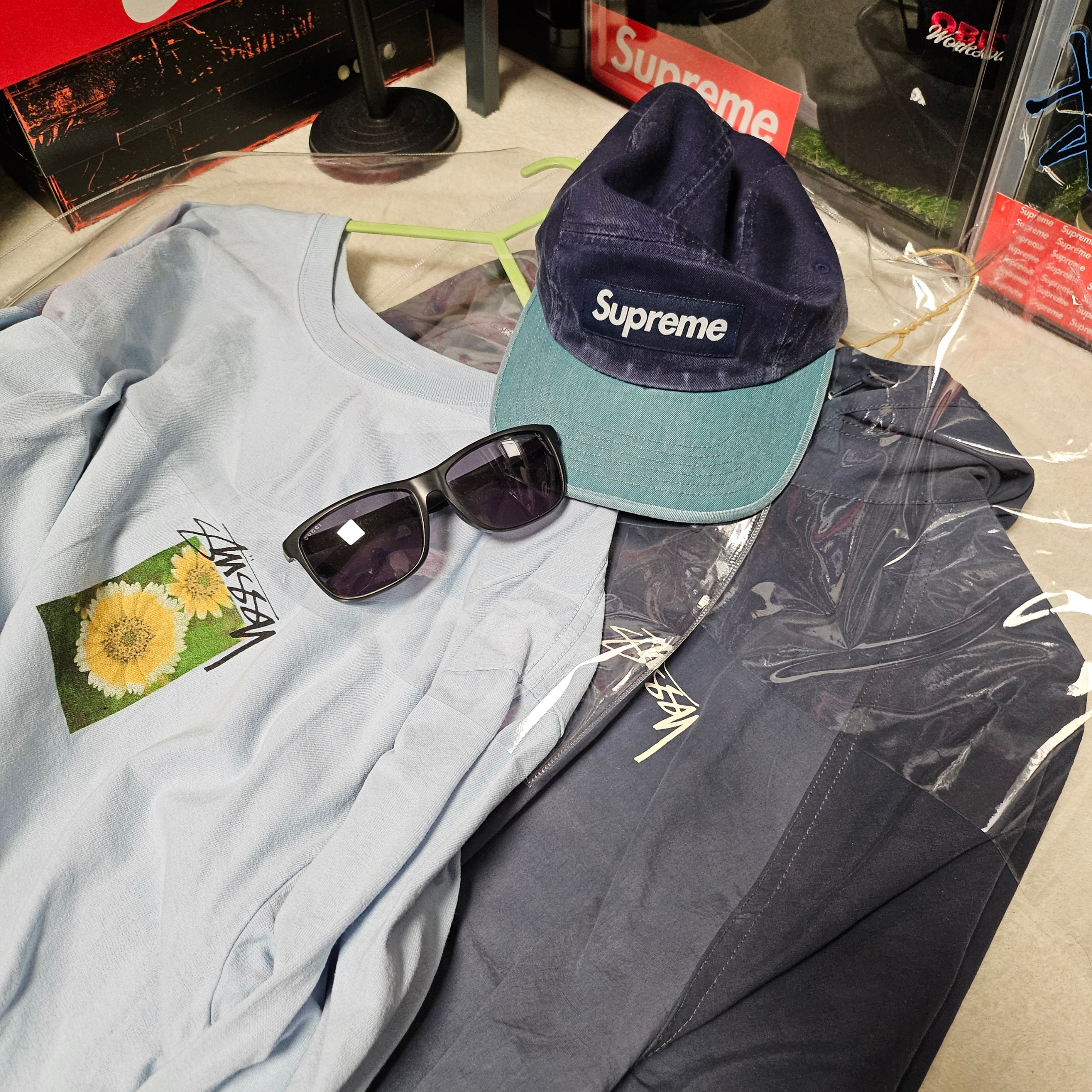 Supreme Pigment 2-Tone Camp Cap Navy - 24SS, Stussy Flower Grid Pigment Dyed T-Shirt Sky Blue 착용 스타일