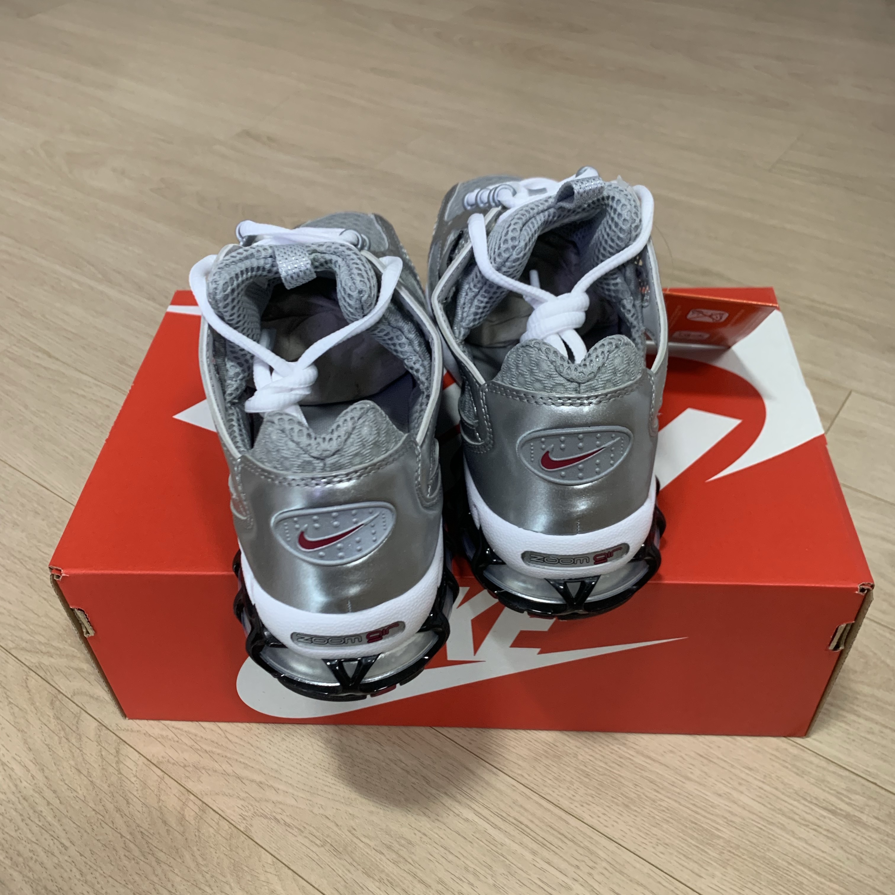 Nike Air Zoom Spiridon Cage 2 Metallic Silver 착용 스타일 - 5