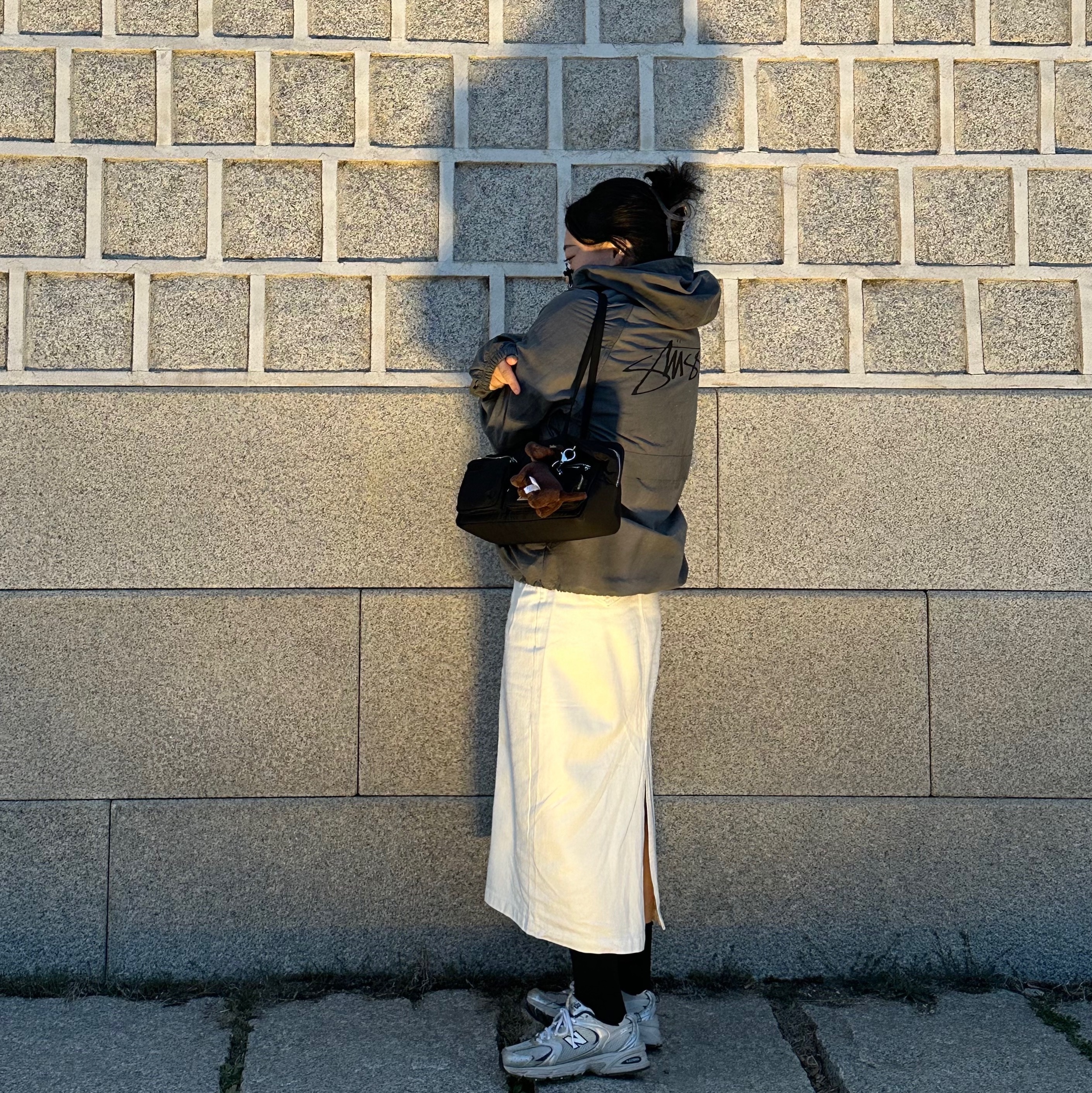 Jellycat Otto Sausage Dog Bag Charm Brown, Stussy Wave Dye Beach Shell Jacket Grey 착용 스타일