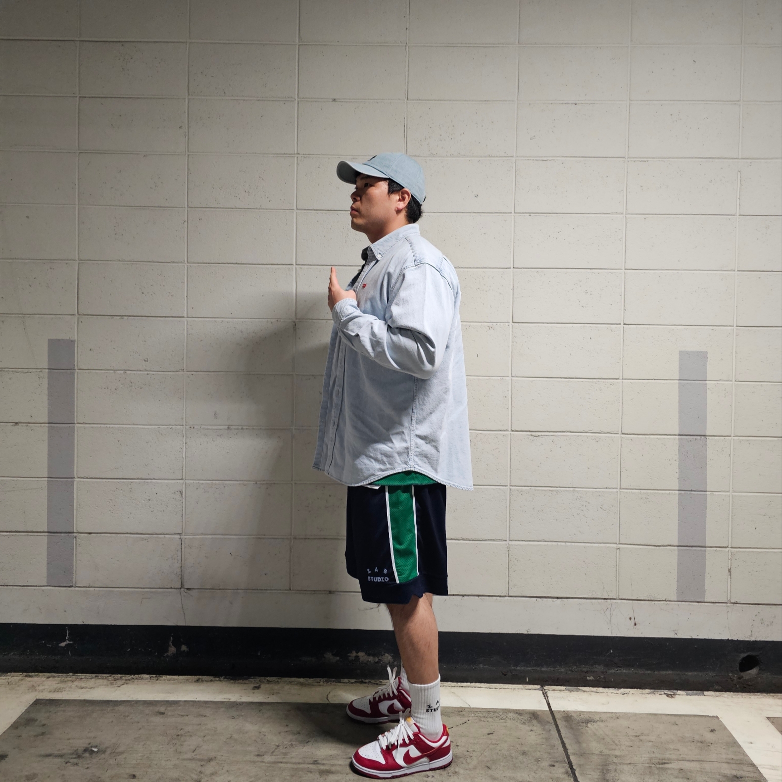Stussy SS Link Zip Work Jacket Stone Wash, IAB Studio Reversible Jersey & Shorts Set Navy Green - 22FW 착용 스타일 - 4