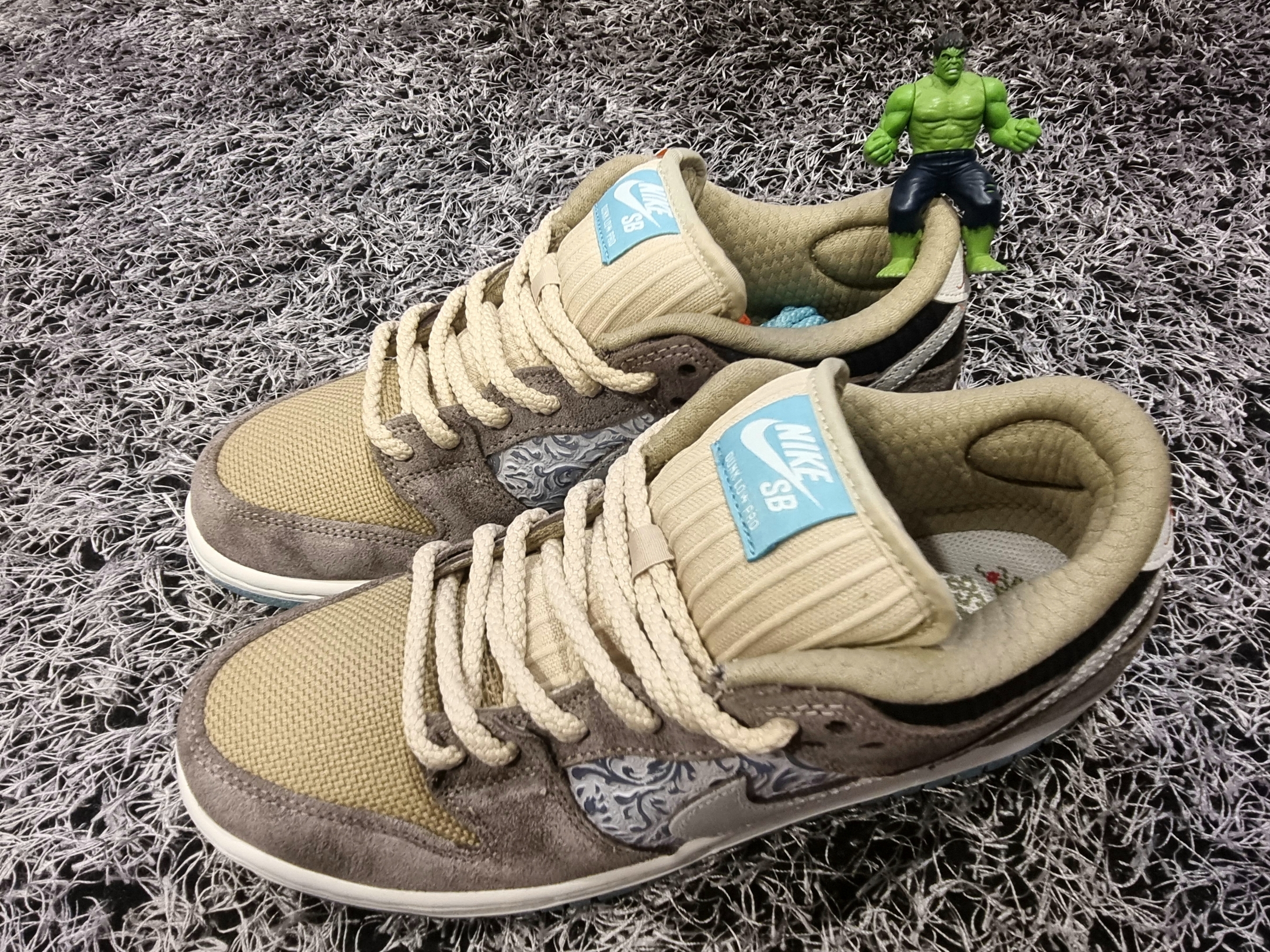 Nike SB Dunk Low Pro Big Money Saving 착용 스타일 - 1