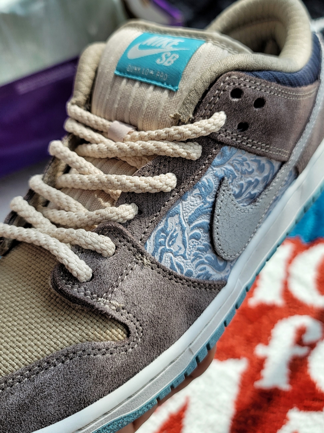 Nike SB Dunk Low Pro Big Money Saving 착용 스타일 - 3