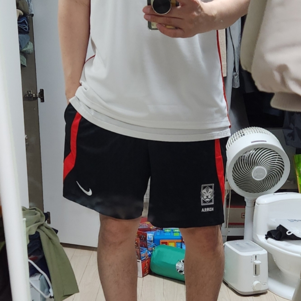 Nike Korea Strike Soccer Shorts Black 착용 스타일