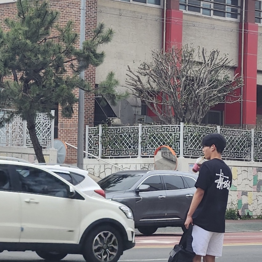 Stussy Basic Stussy T-Shirt Black 2023 착용 스타일