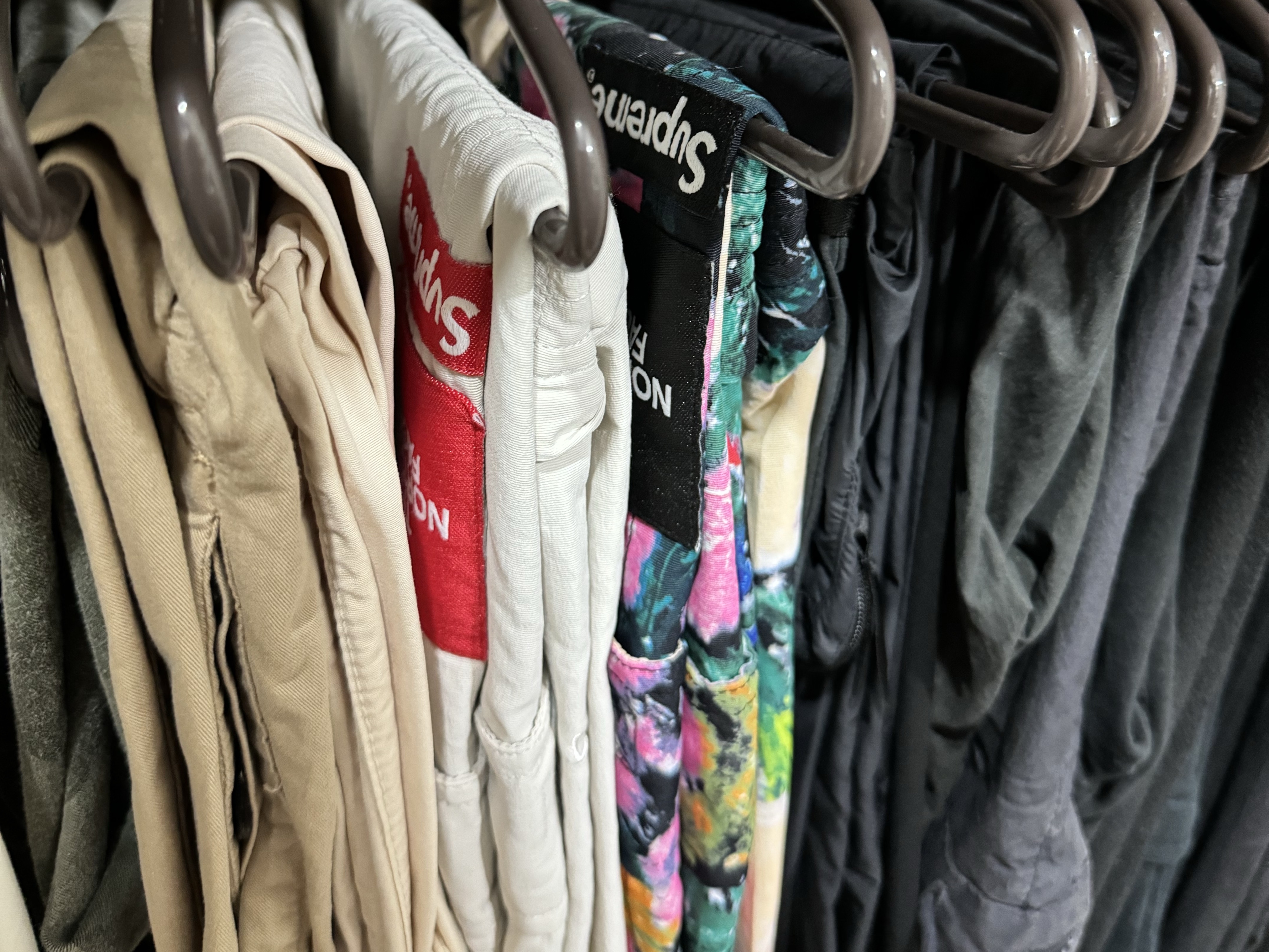 Supreme x The North Face Trekking Convertible Jacket Flowers - 22SS, Supreme x The North Face Trekking Convertible Jacket Stone - 22SS 착용 스타일 - 2